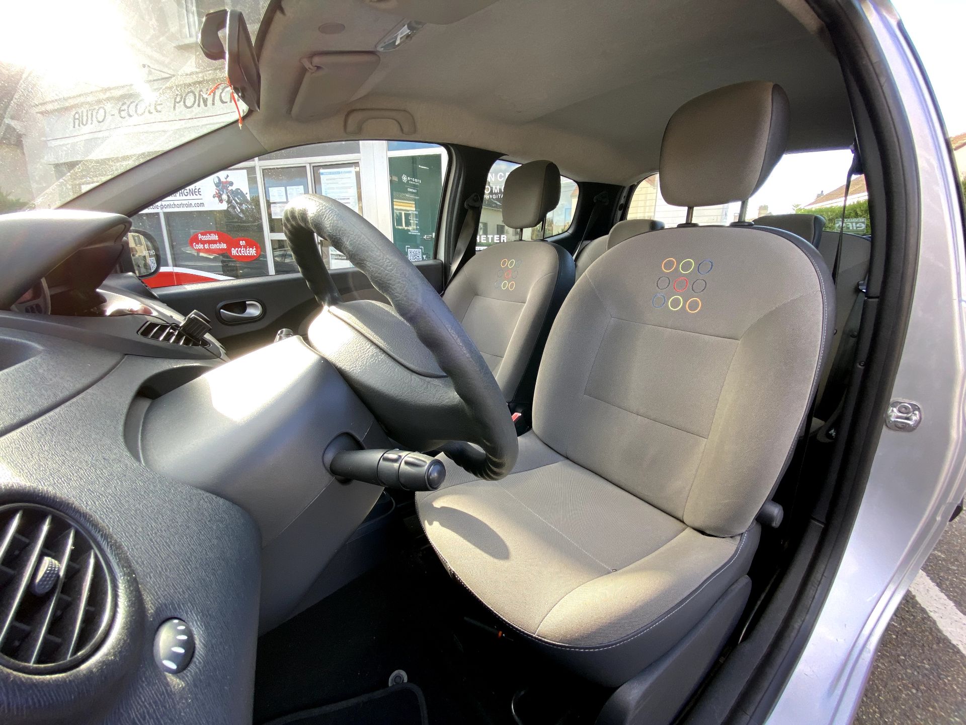 Renault Twingo 1.2 75ch Authentique