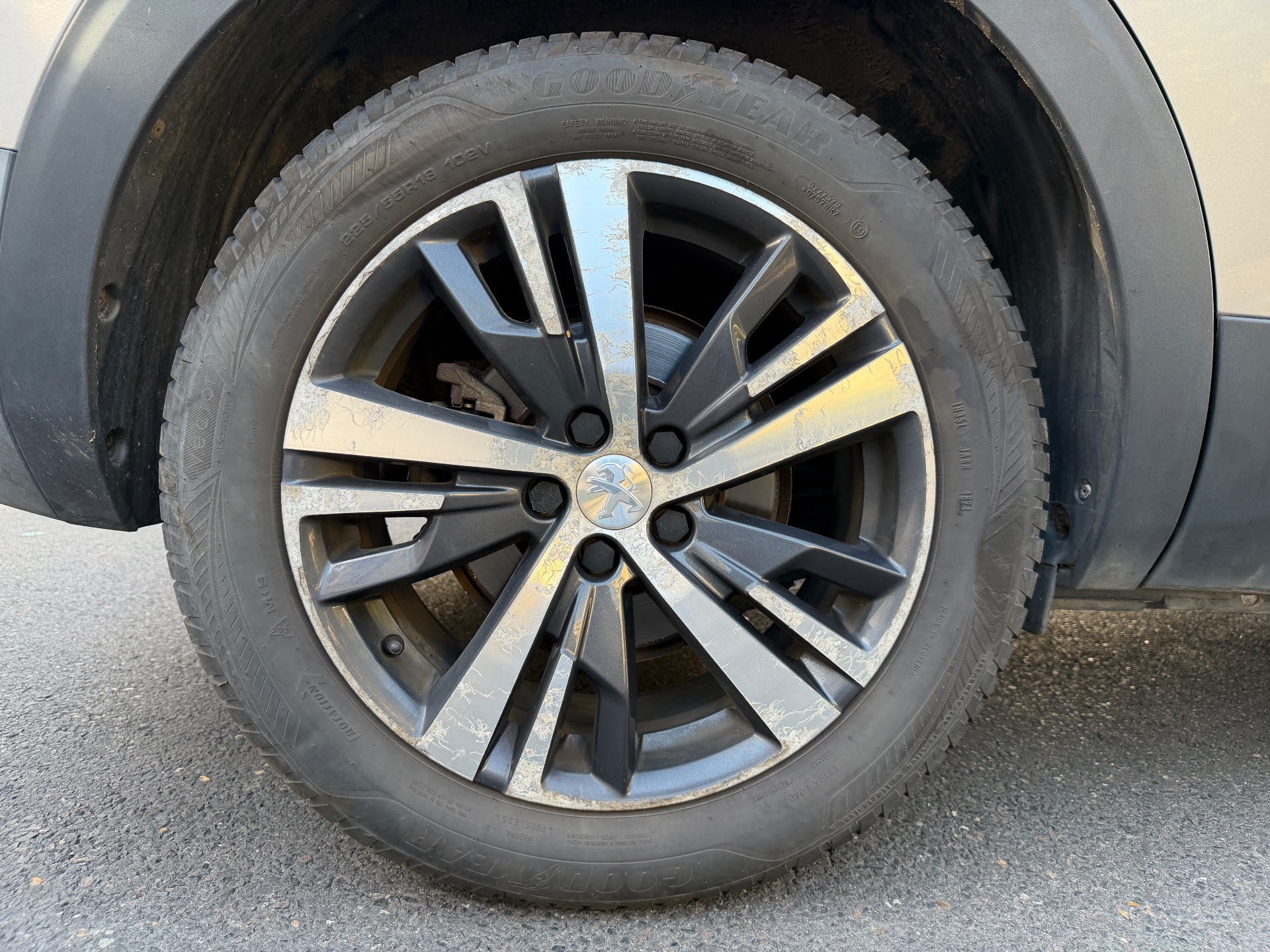 Peugeot 5008 1.6Bluehdi 120ch Allure