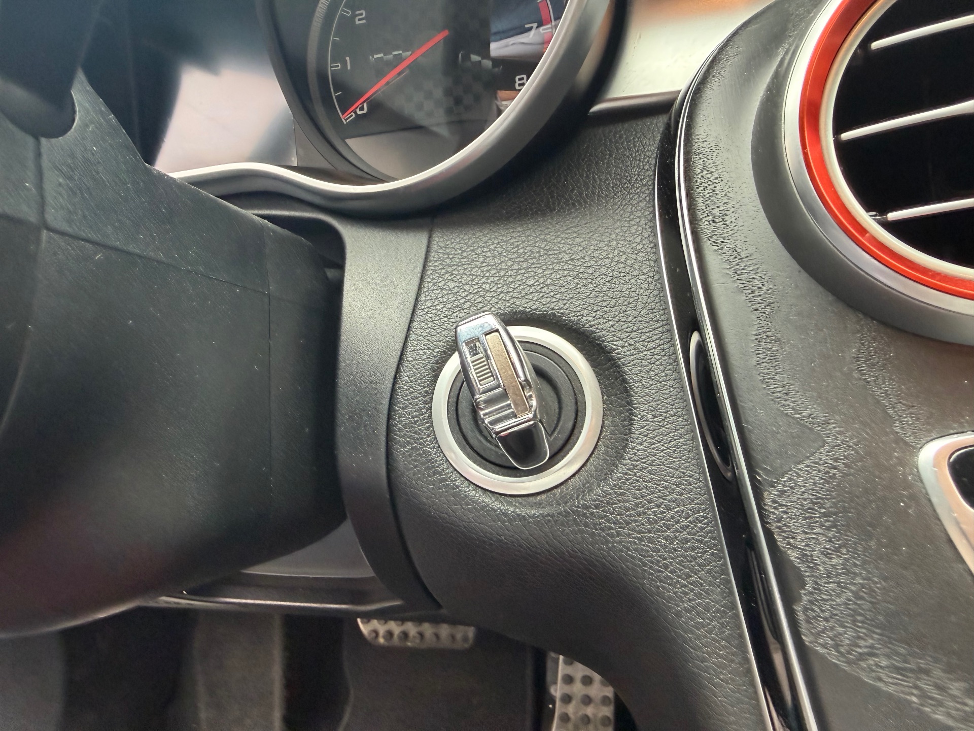 Mercedes-Benz Classe C 3.0 V6 biturbo 367ch 43 AMG