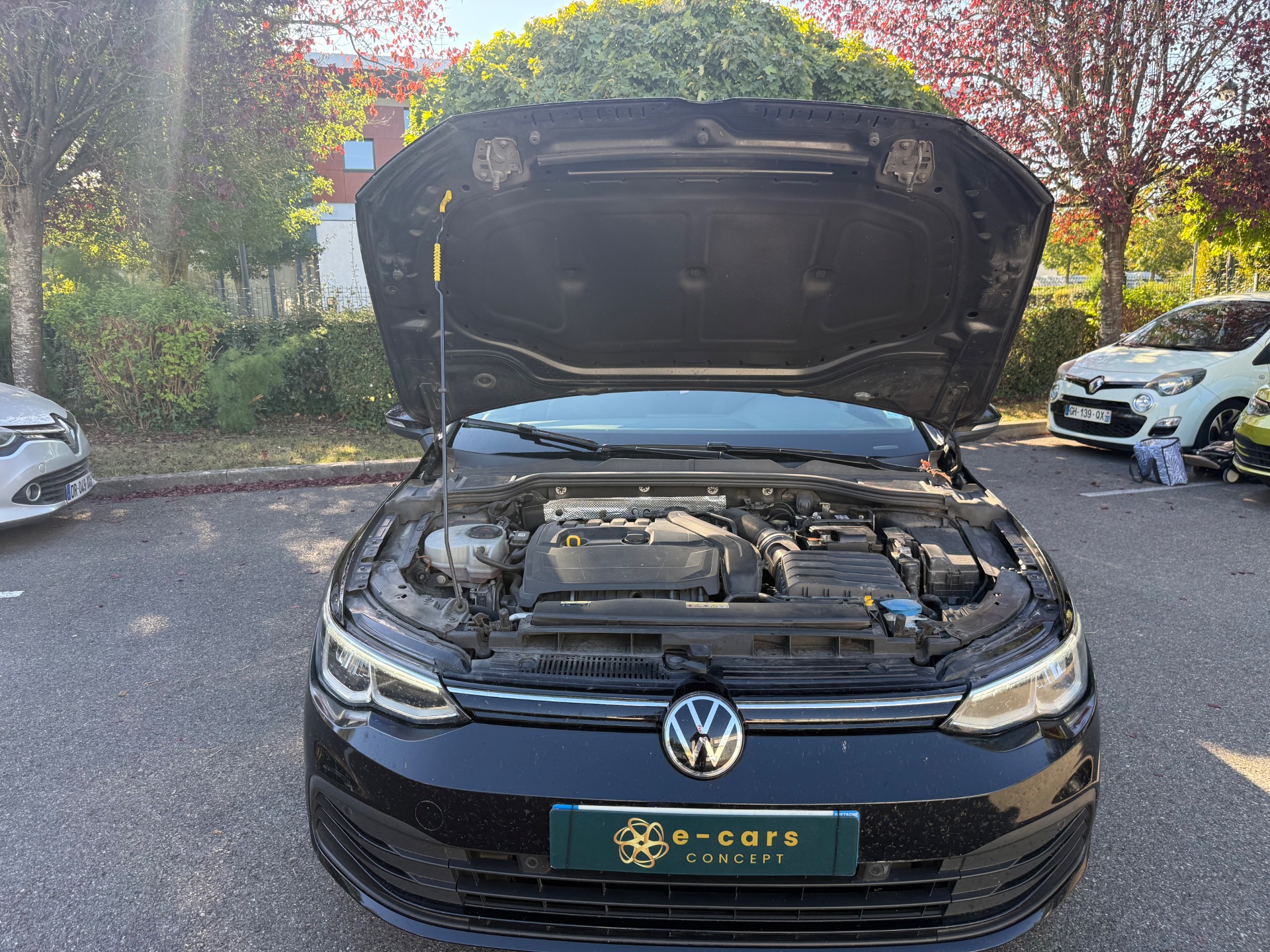Volkswagen Golf 8 1.5 eTSI DSG7 150 ch 150ch Life Business 1st