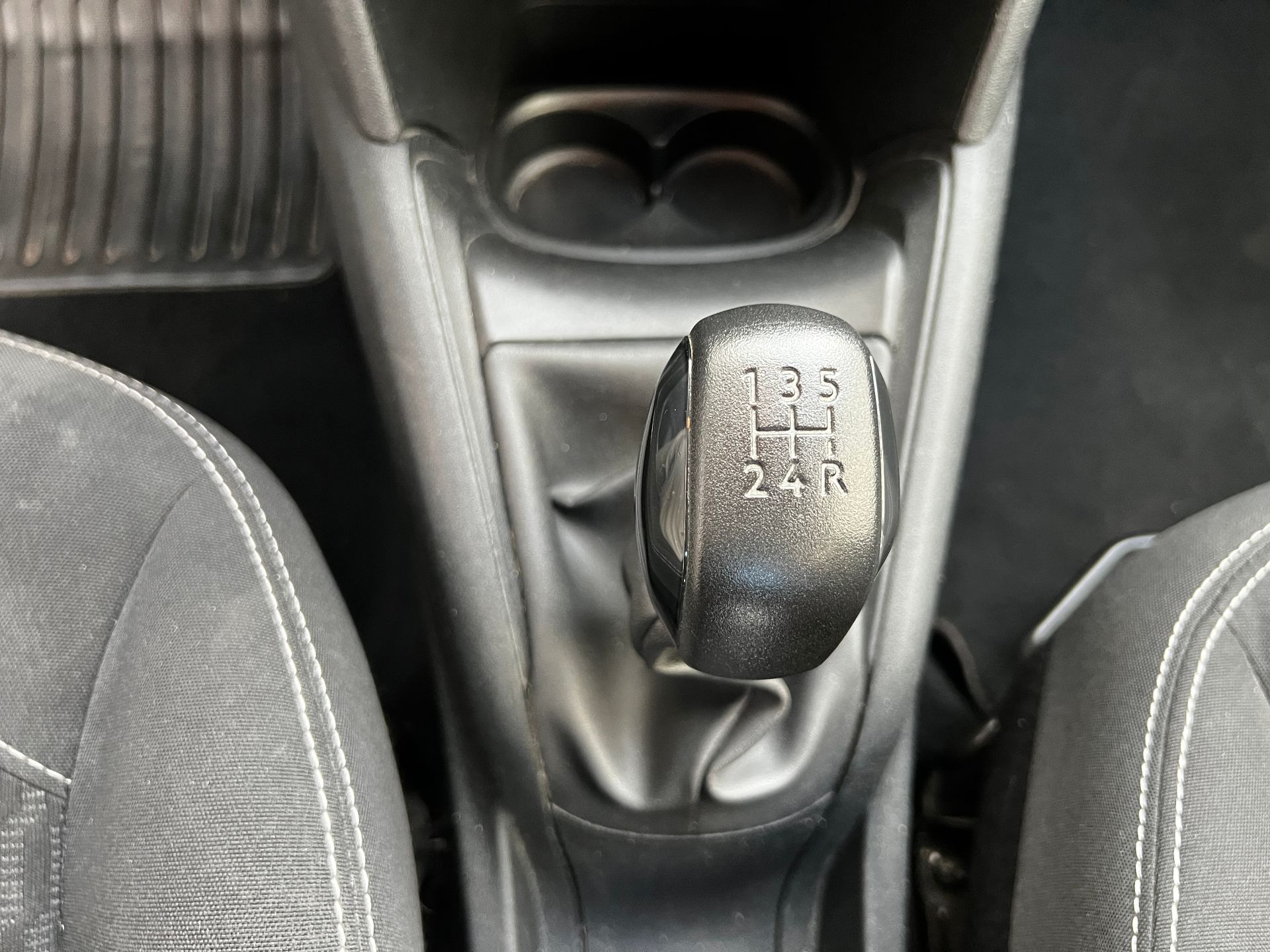 Peugoet 208 1.2 Pure tech 82ch ACTIVE