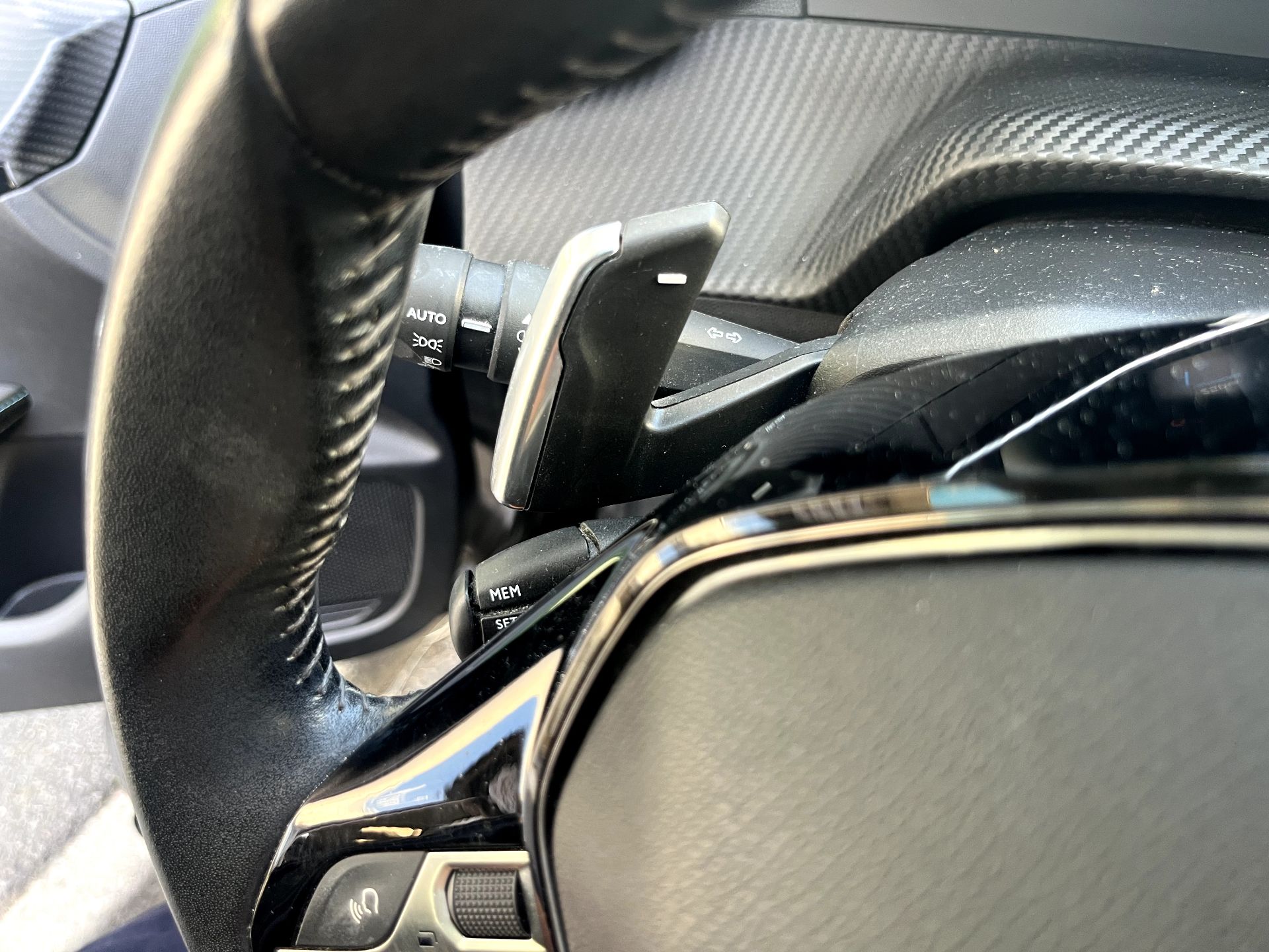 Peugeot 208 1.2 L 100ch Allur