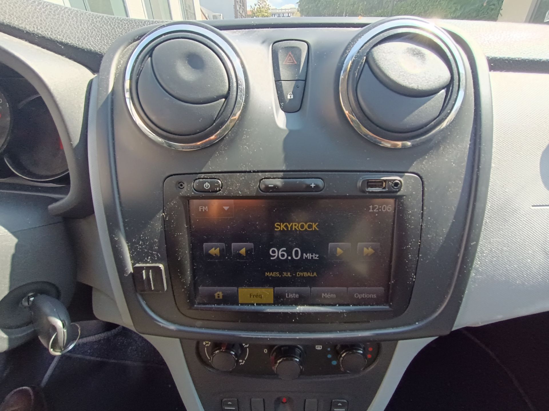 Dacia Logan 1.2i 75ch