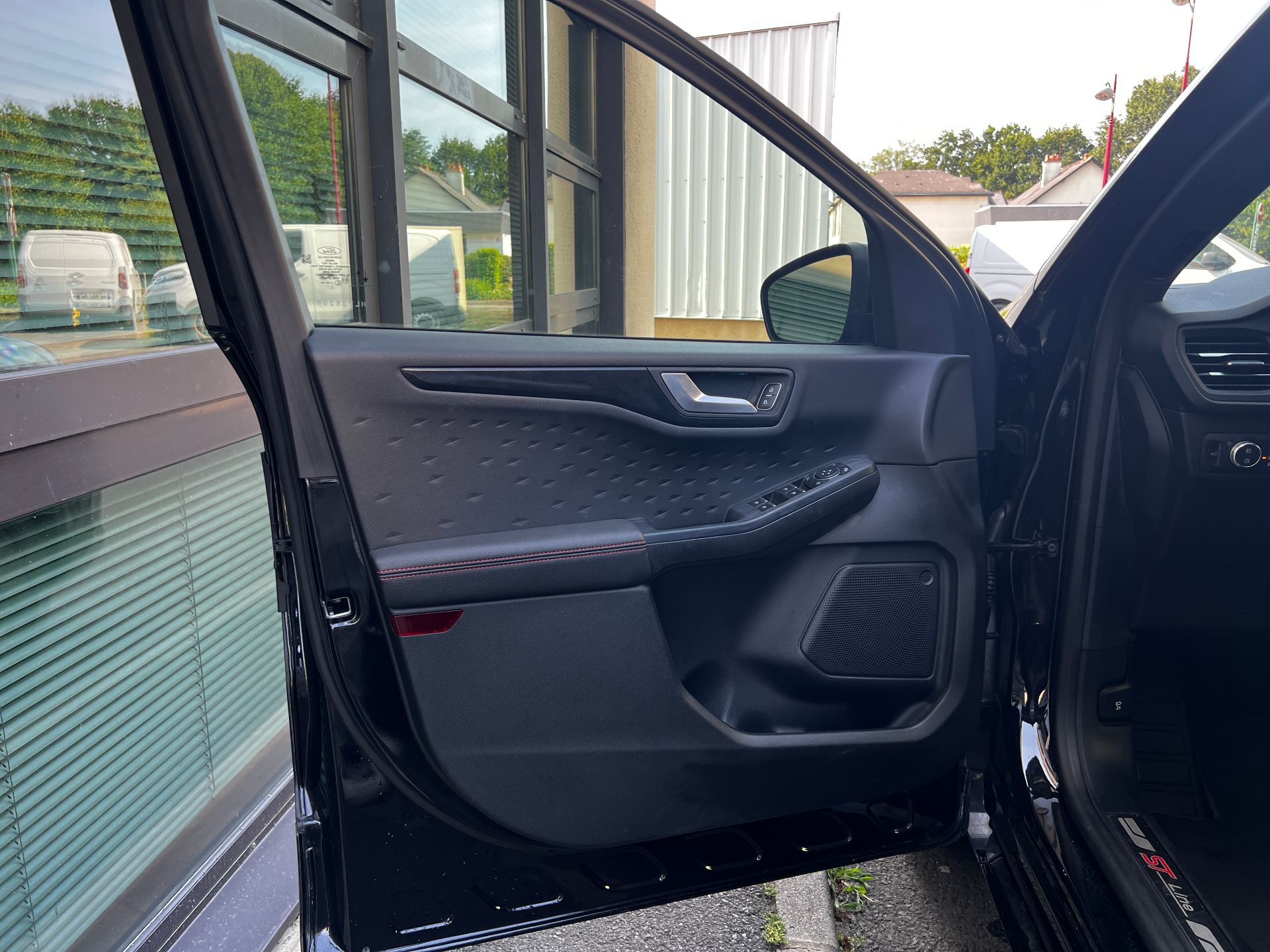 Ford Kuga 2.5 DURATEC HYBRID ST-LINE