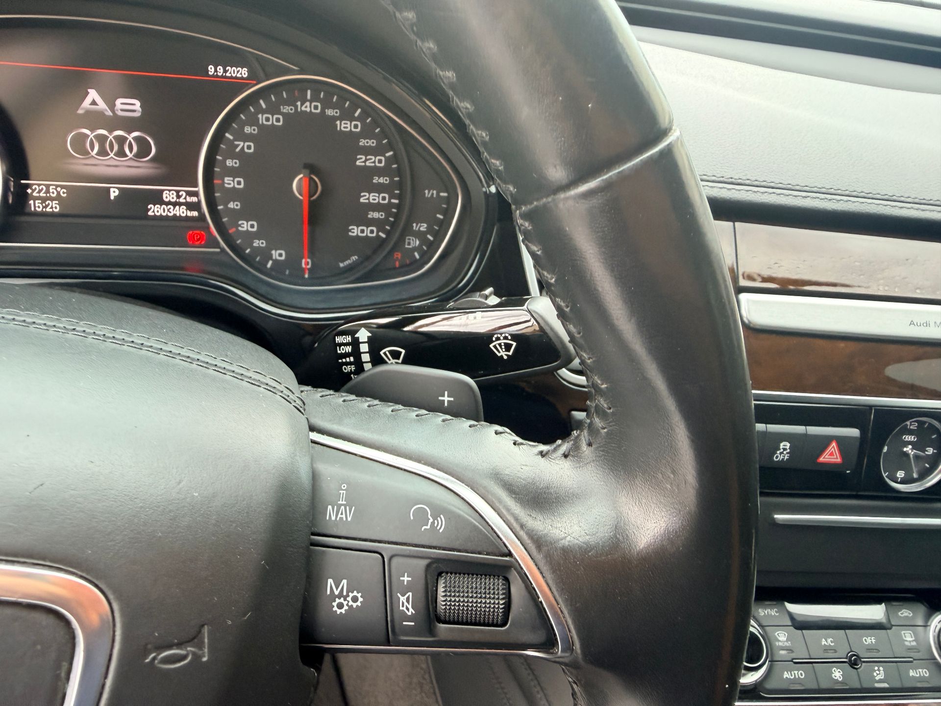 Audi A8 V6 3.0 TDI QUATTRO 258ch AVUS