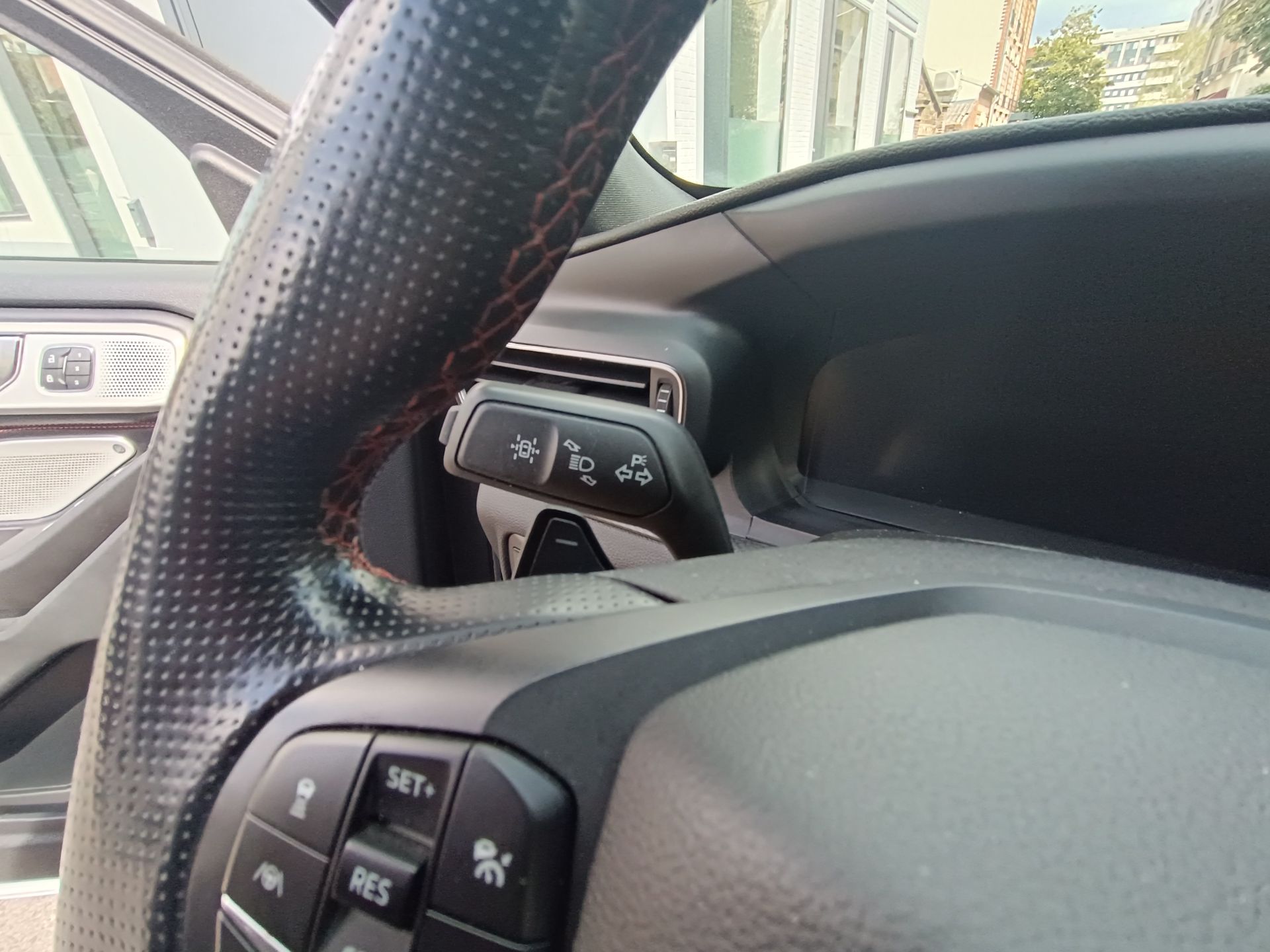 Ford Explorer 3.0i HYBRID 457ch ST LINE