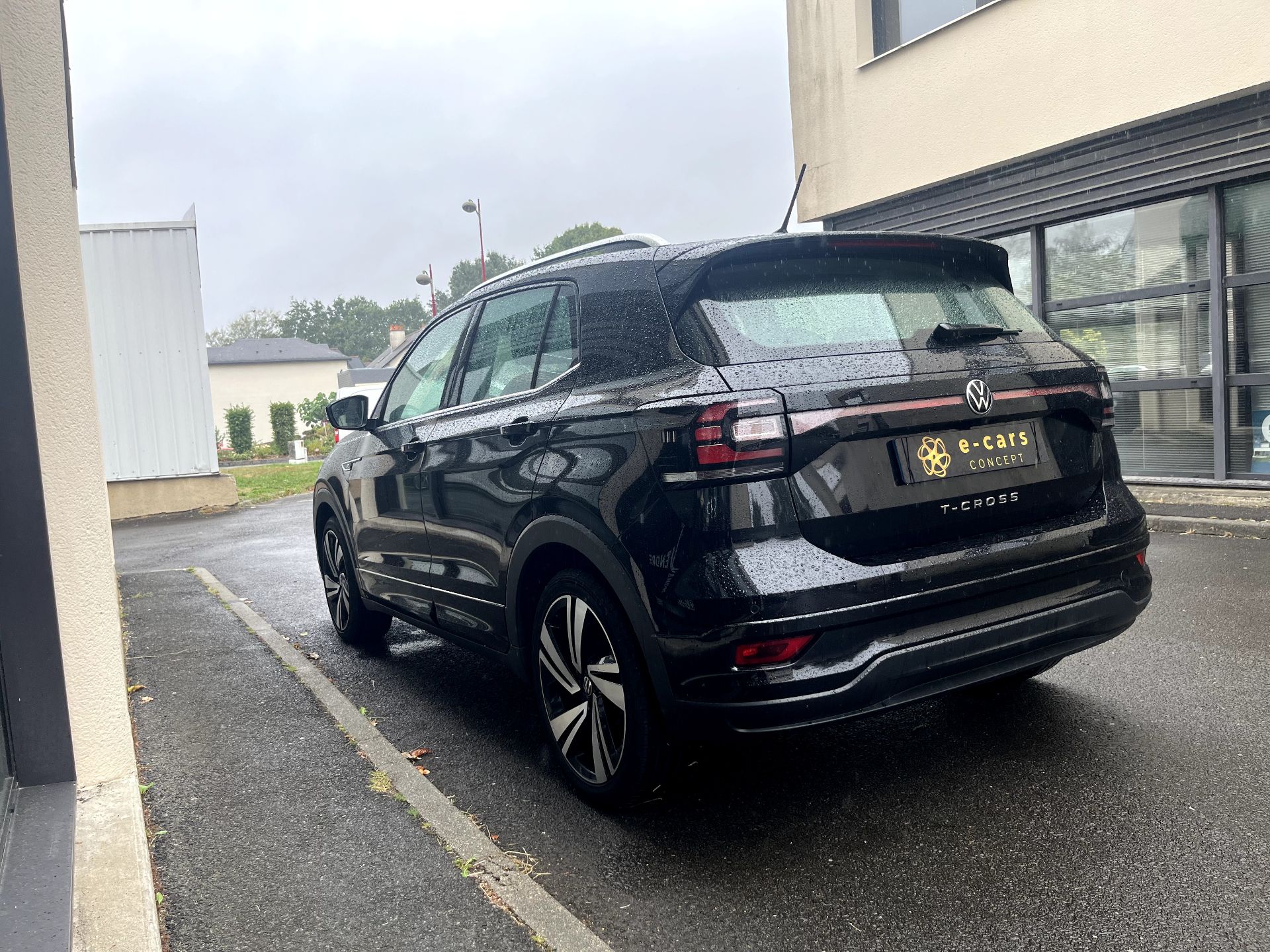 volkswagen T-Cross 110CH 110ch R-Line Tech