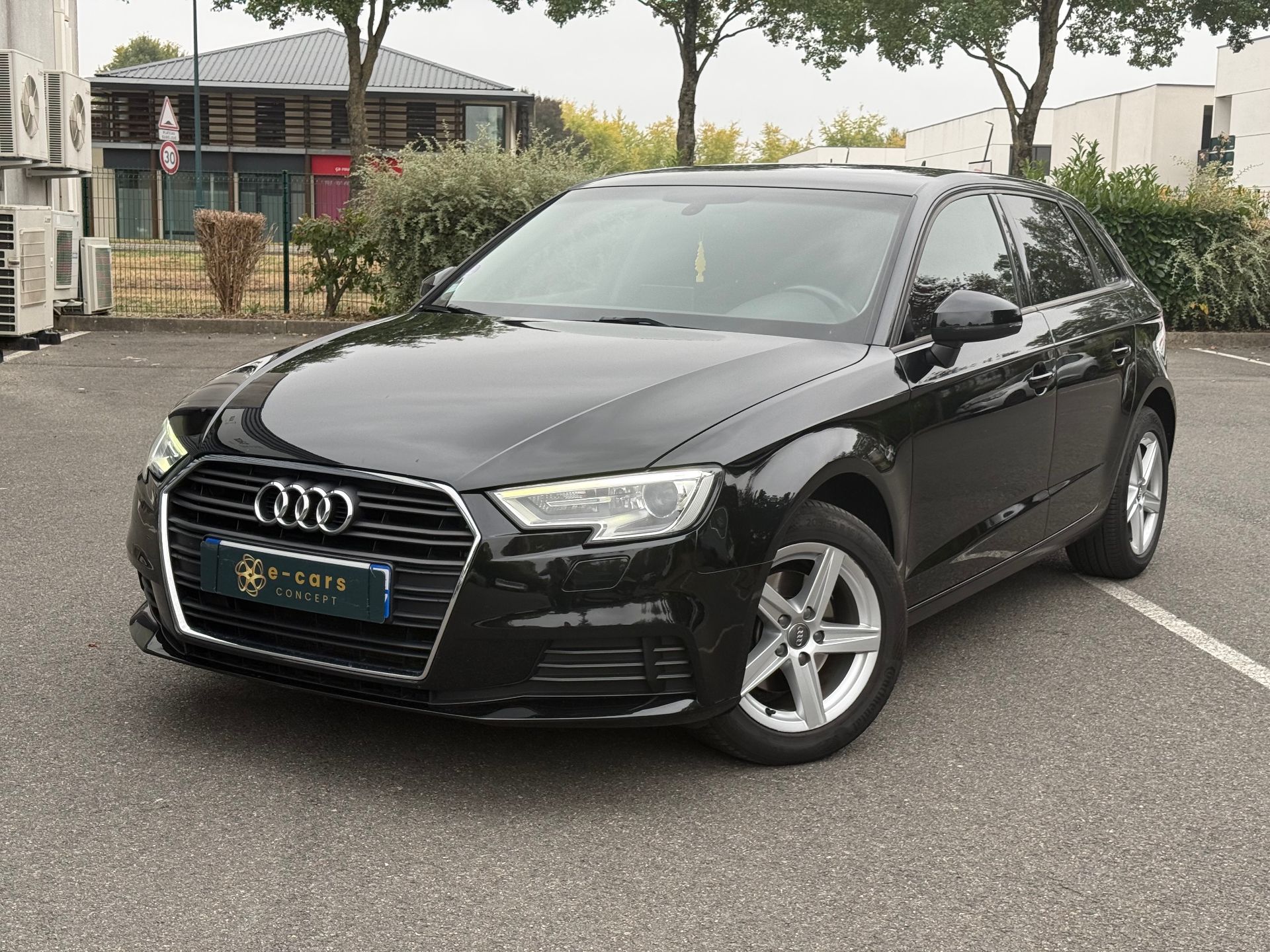 Audi A3 30TFSI 116ch Business line