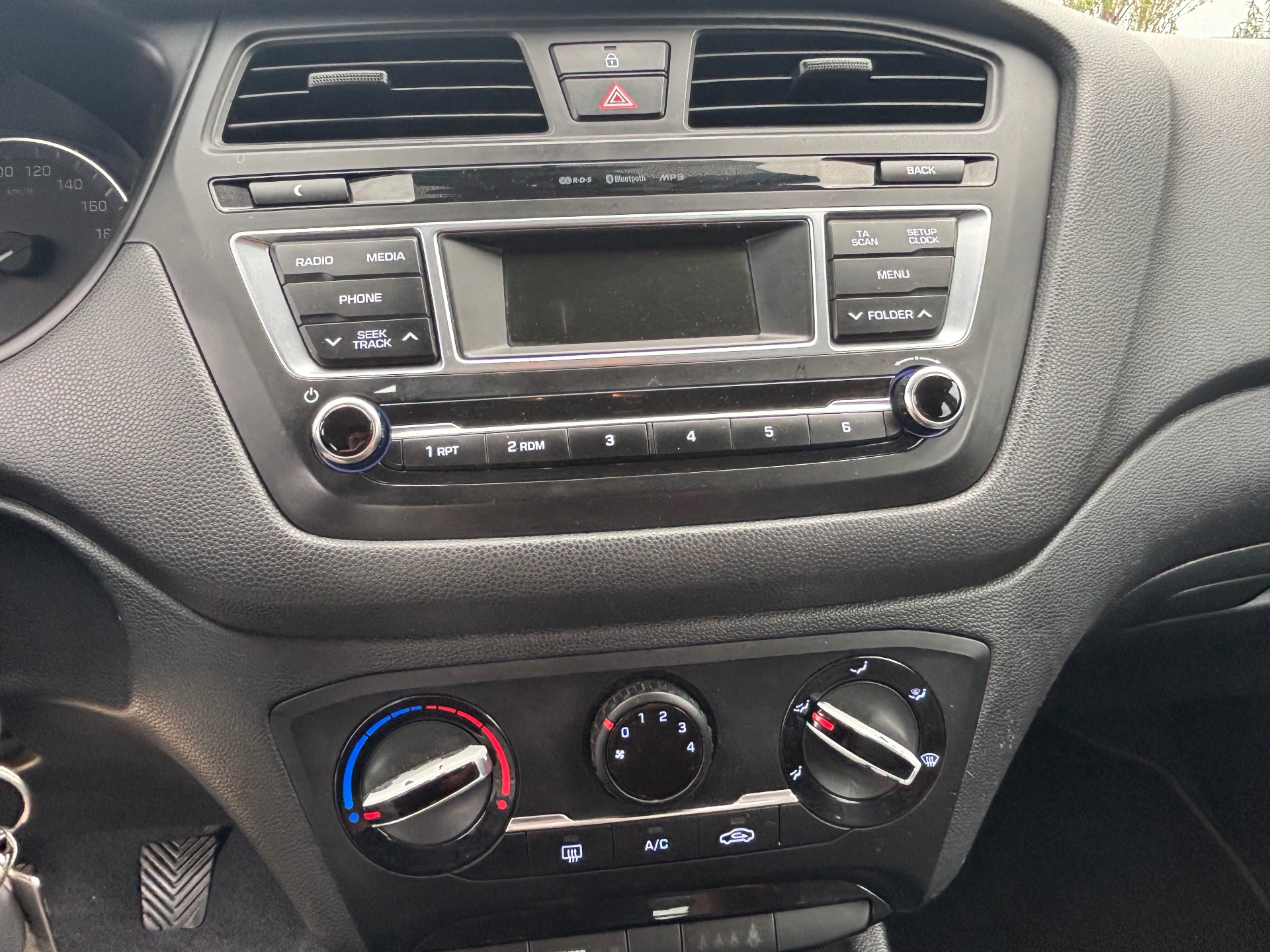 Hyundai i20 1.2L 75ch clim