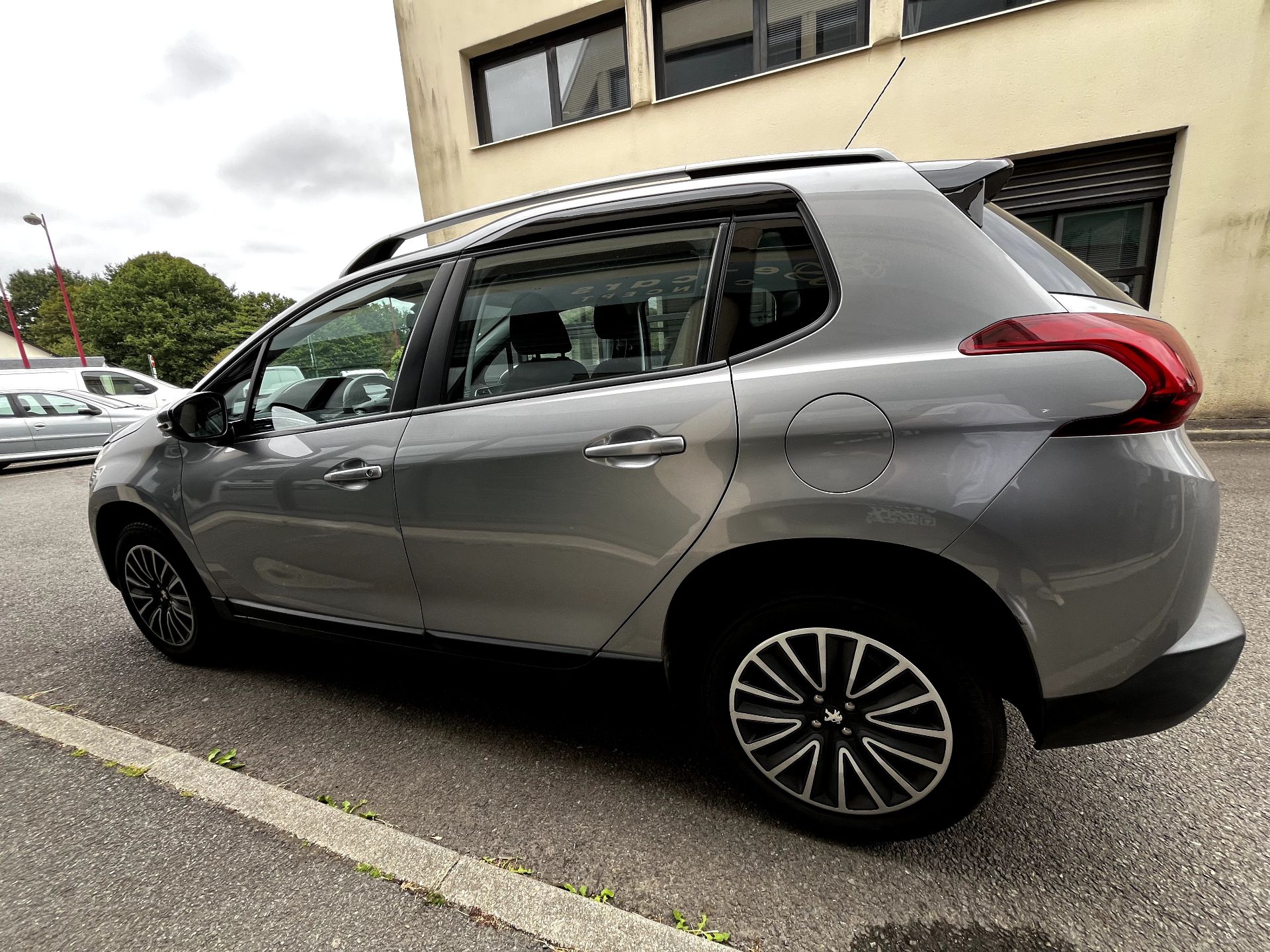 Peugeot 2008 1.6 BLUEHDI 75ch ACTIVE
