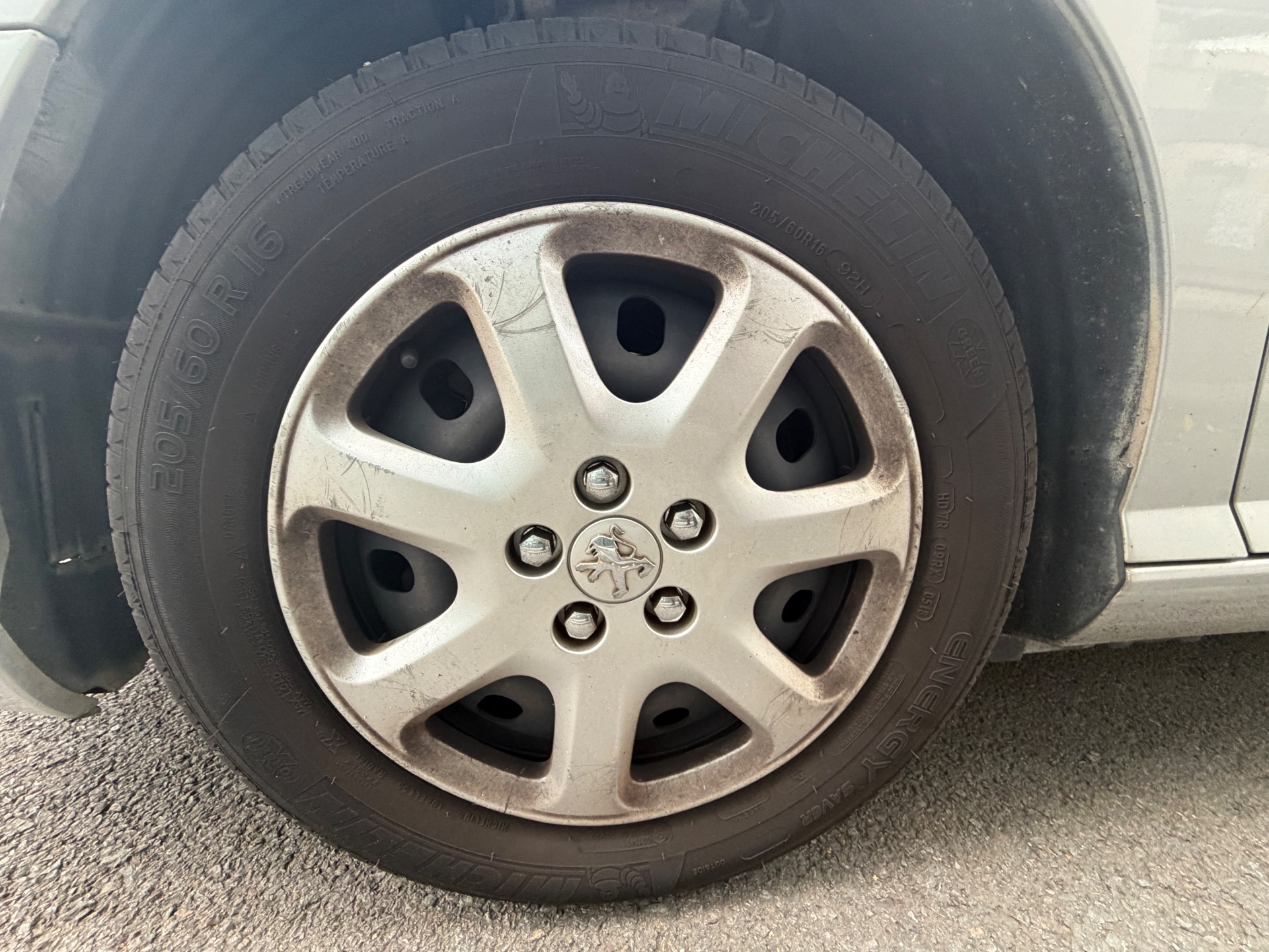 Peugeot 407 1.6 HDI 110ch “Confort Pack”