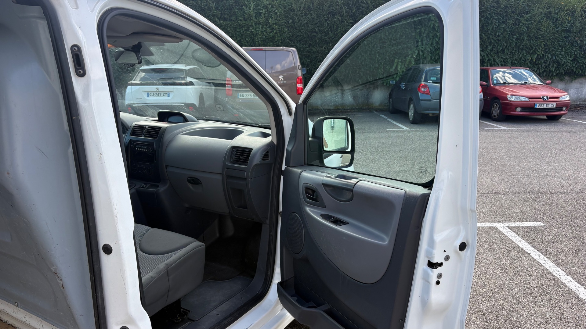 Peugeot Expert 2.0l HDI 136ch L2H1 cabine rallongé