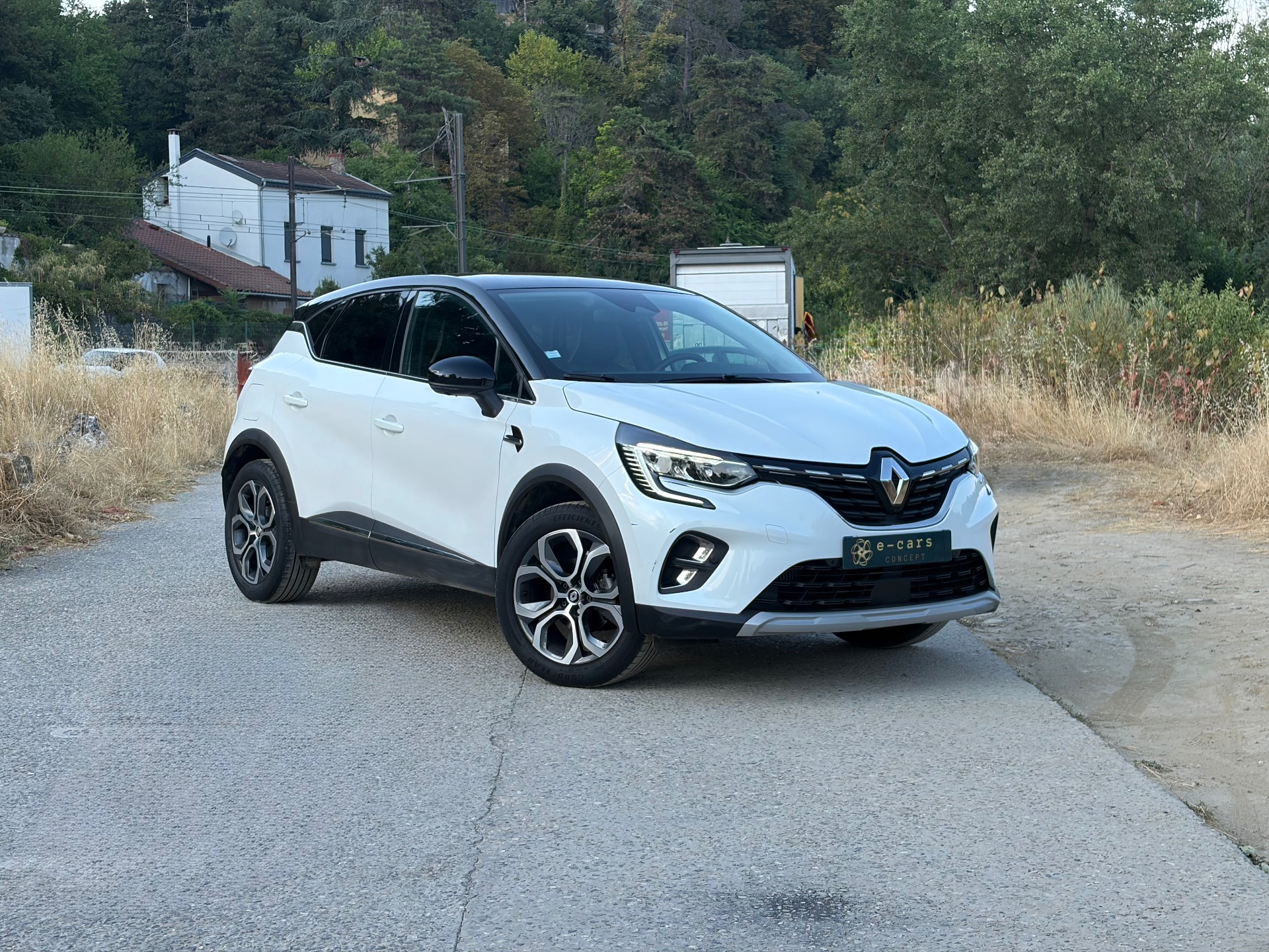 Captur blanc nacre 2022