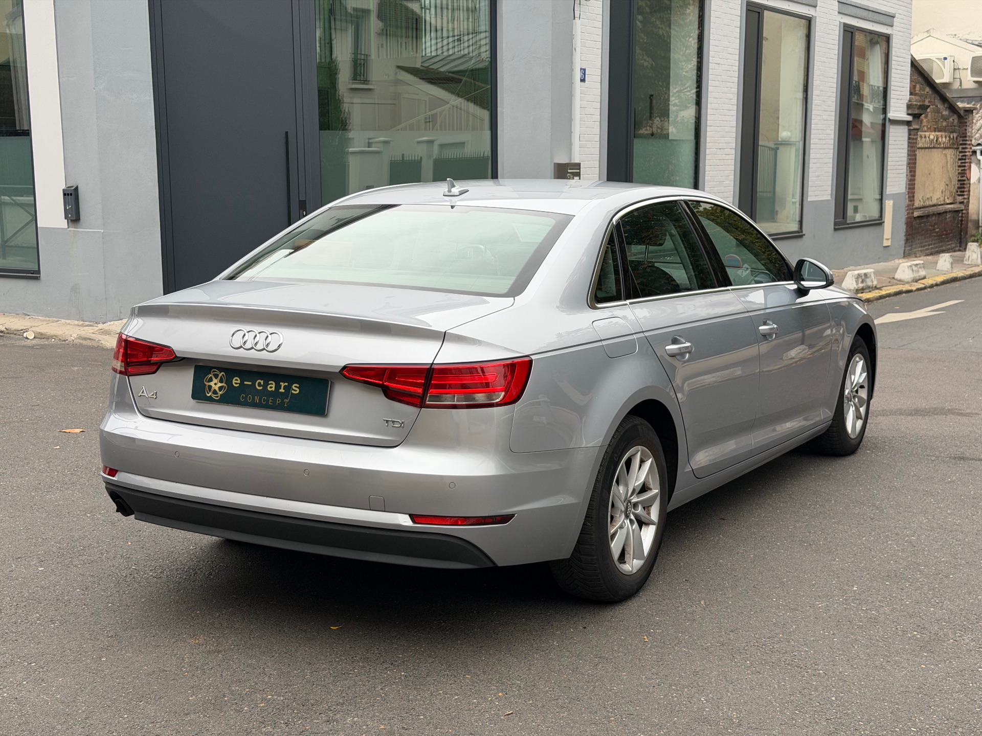 Audi A4 2.0 tdi BUSINESS LINE