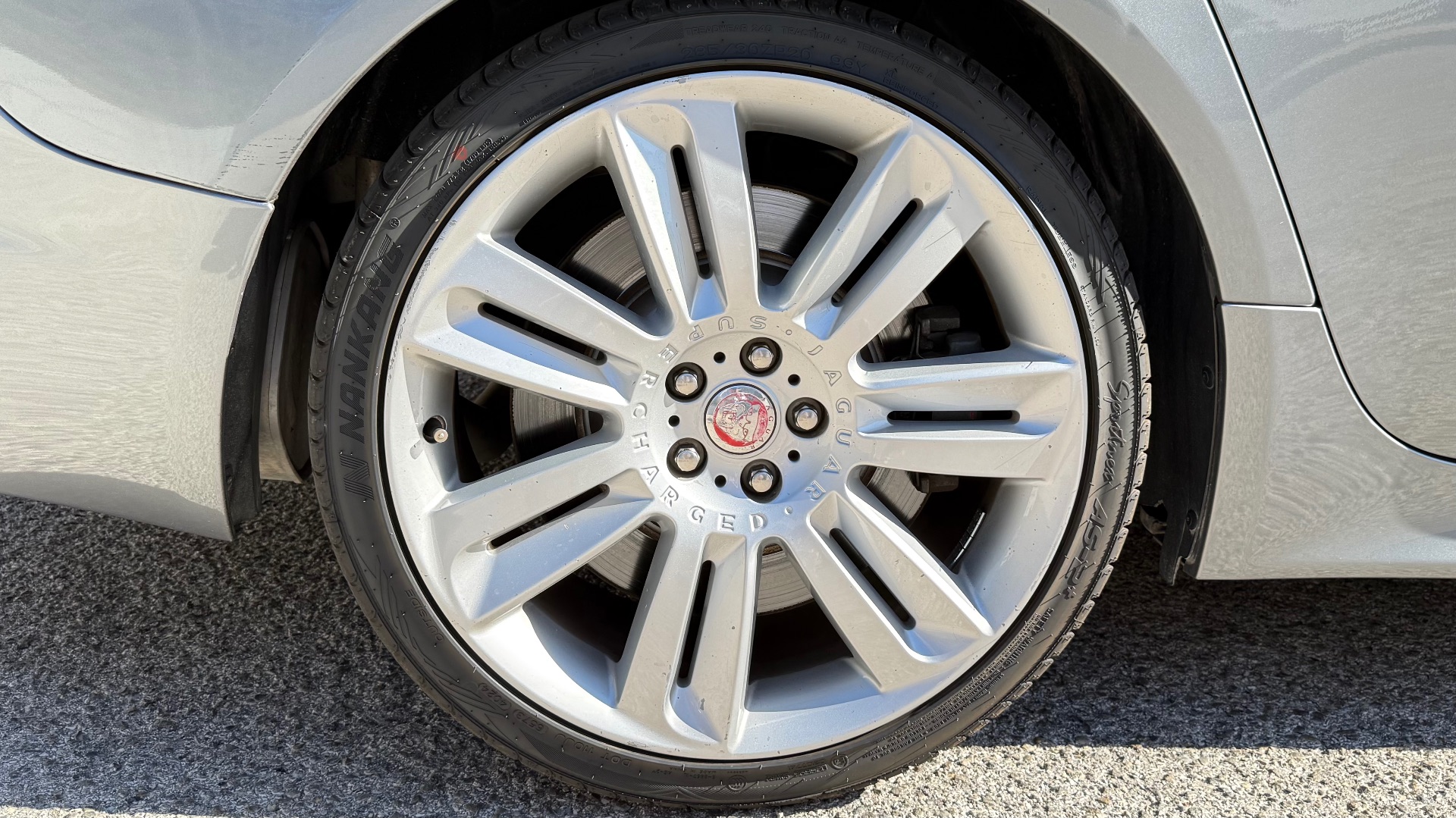 Jaguar XF 5.0 V8 510ch R SUPERCHARGED