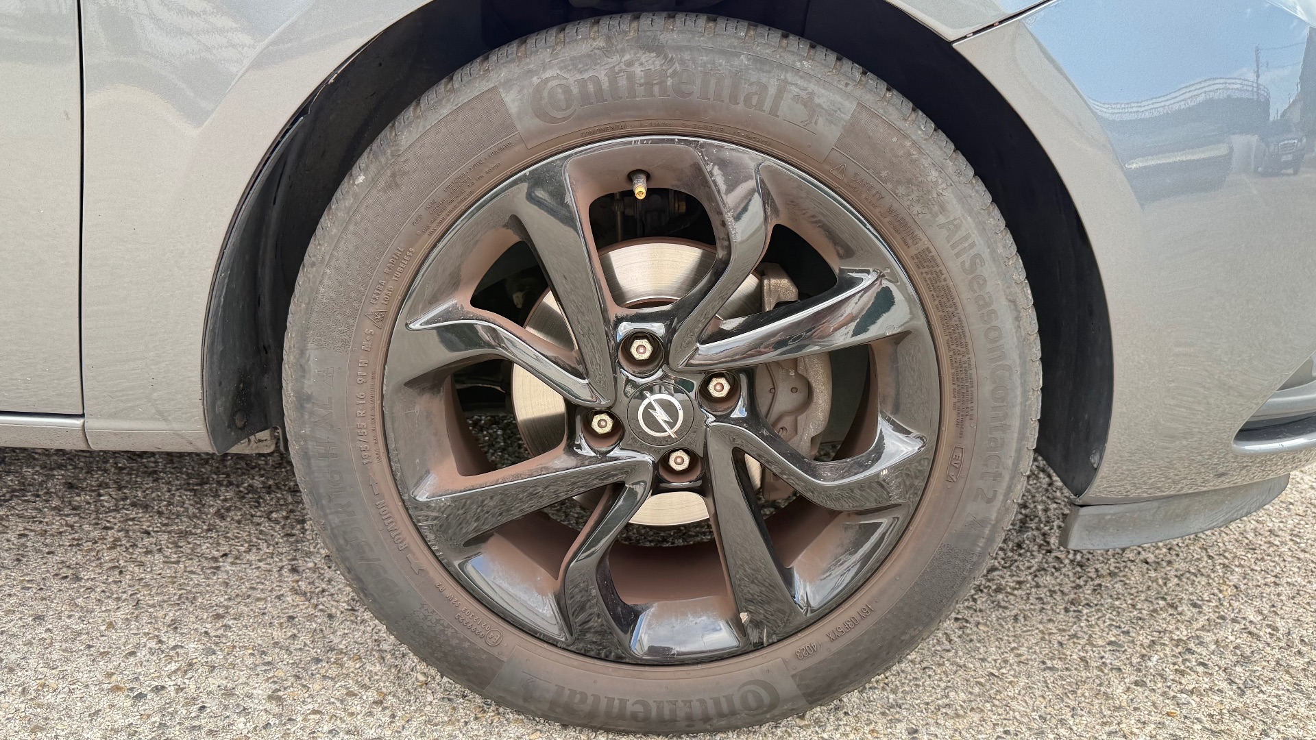 Opel Corsa 1.4i 90ch COLOR EDITION