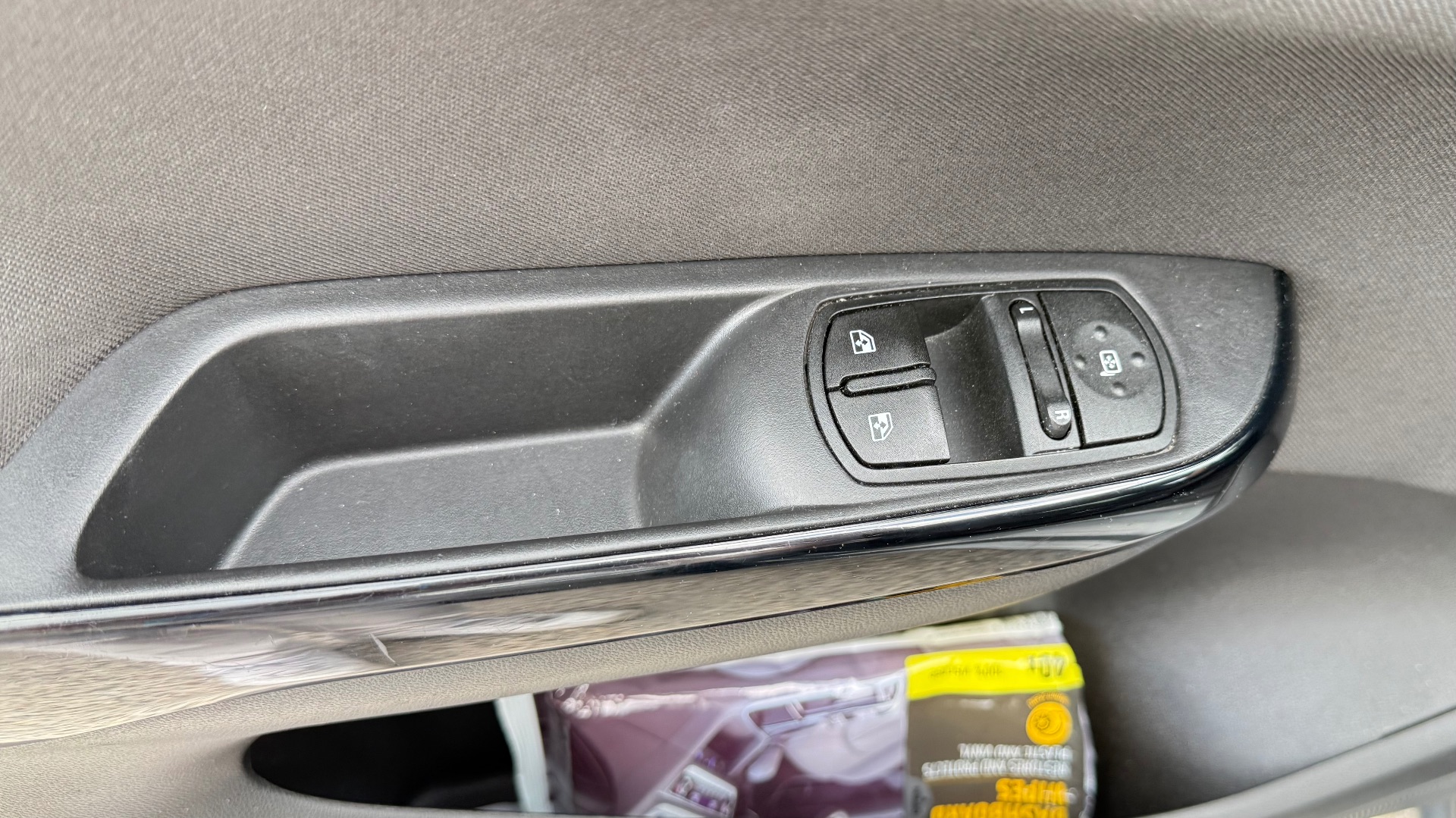 Opel Corsa 1.4i 90ch COLOR EDITION