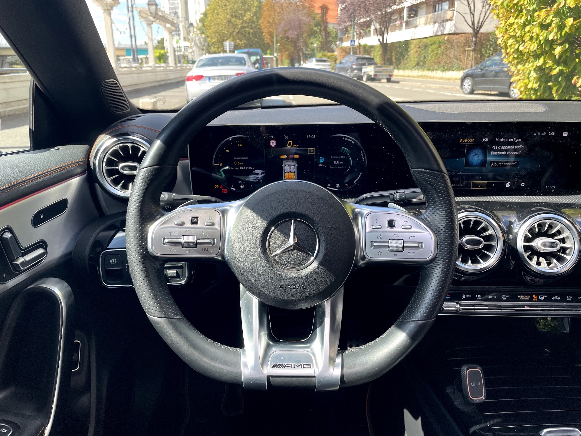 Mercedes-Benz CLA 200 1.3i 16V 7G-DCT 163ch AMG LINE