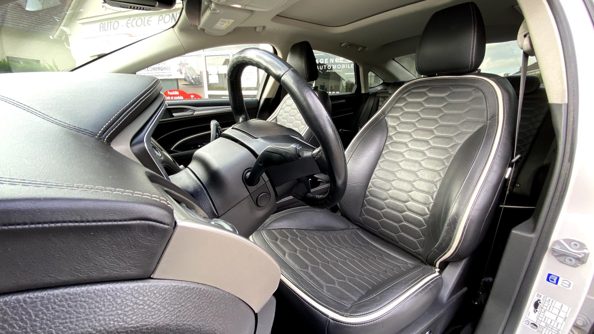 Ford Mondeo 2.0 i 187ch Vignale