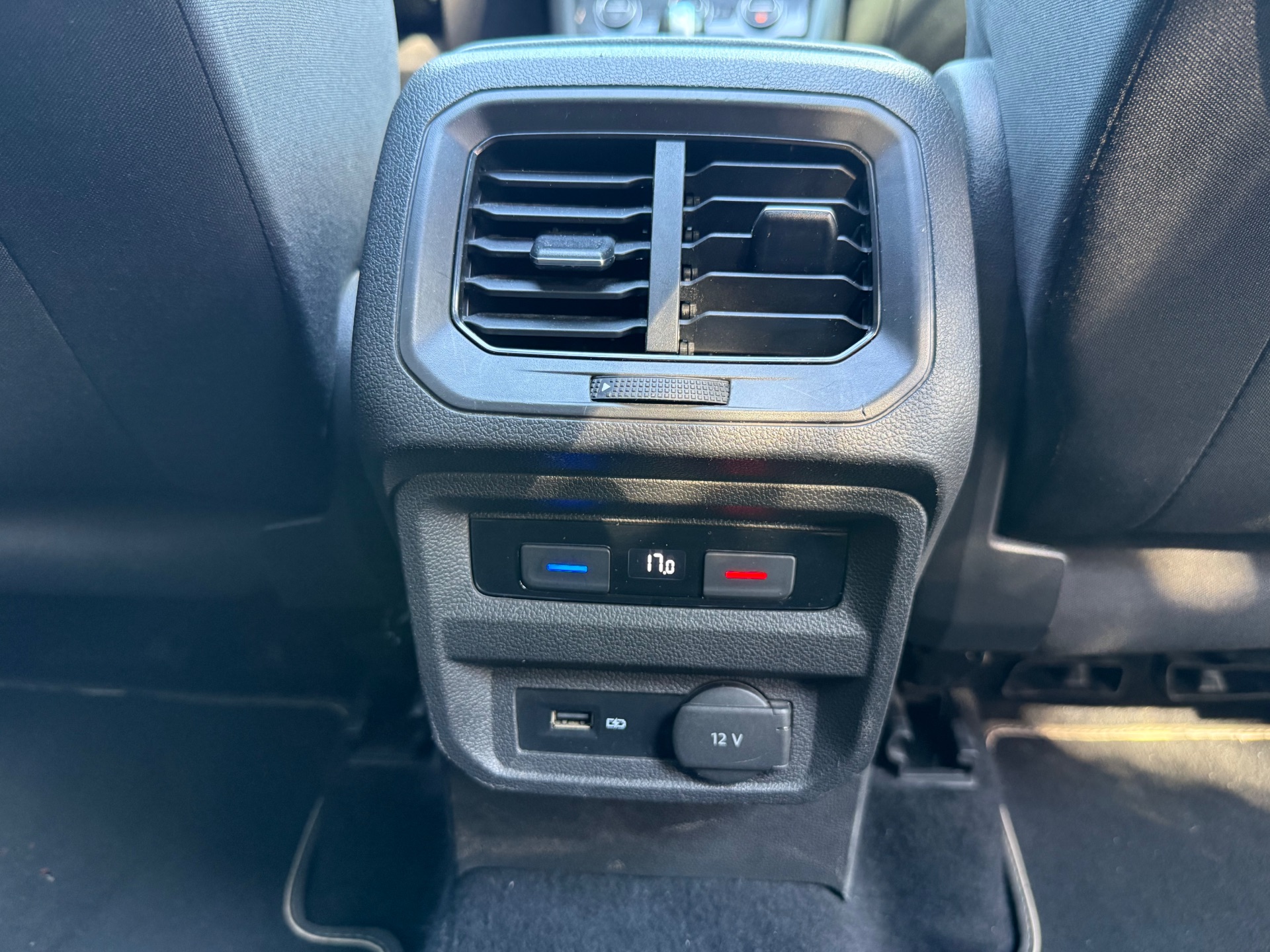 Volkswagen Tiguan Allspace 2.0 TDI DSG7 150 ch 150ch Carat