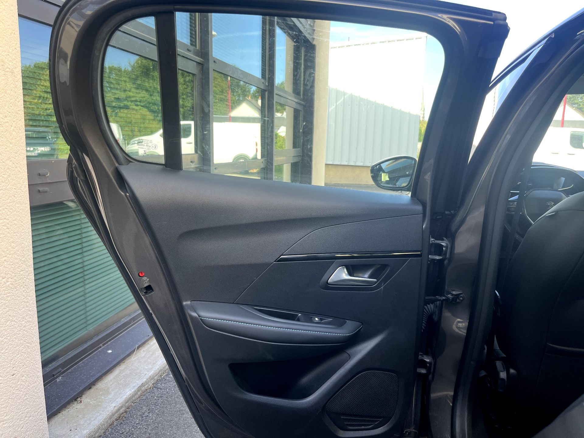 Peugeot 208 1.2 L 100ch Allur