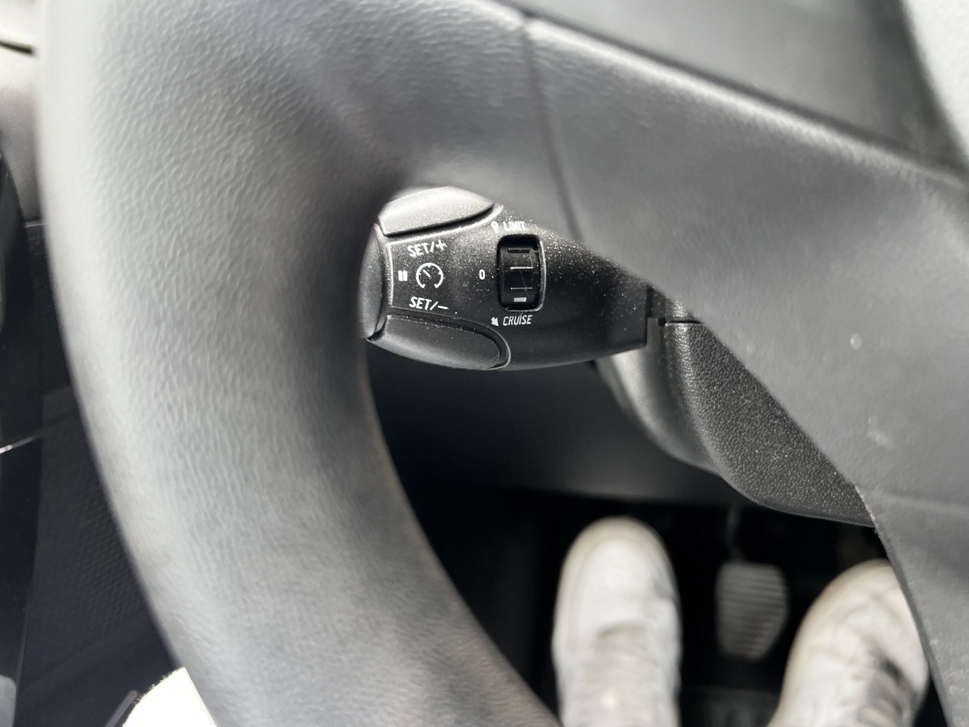 Peugeot 208 1.2 pure tech 82ch Allure