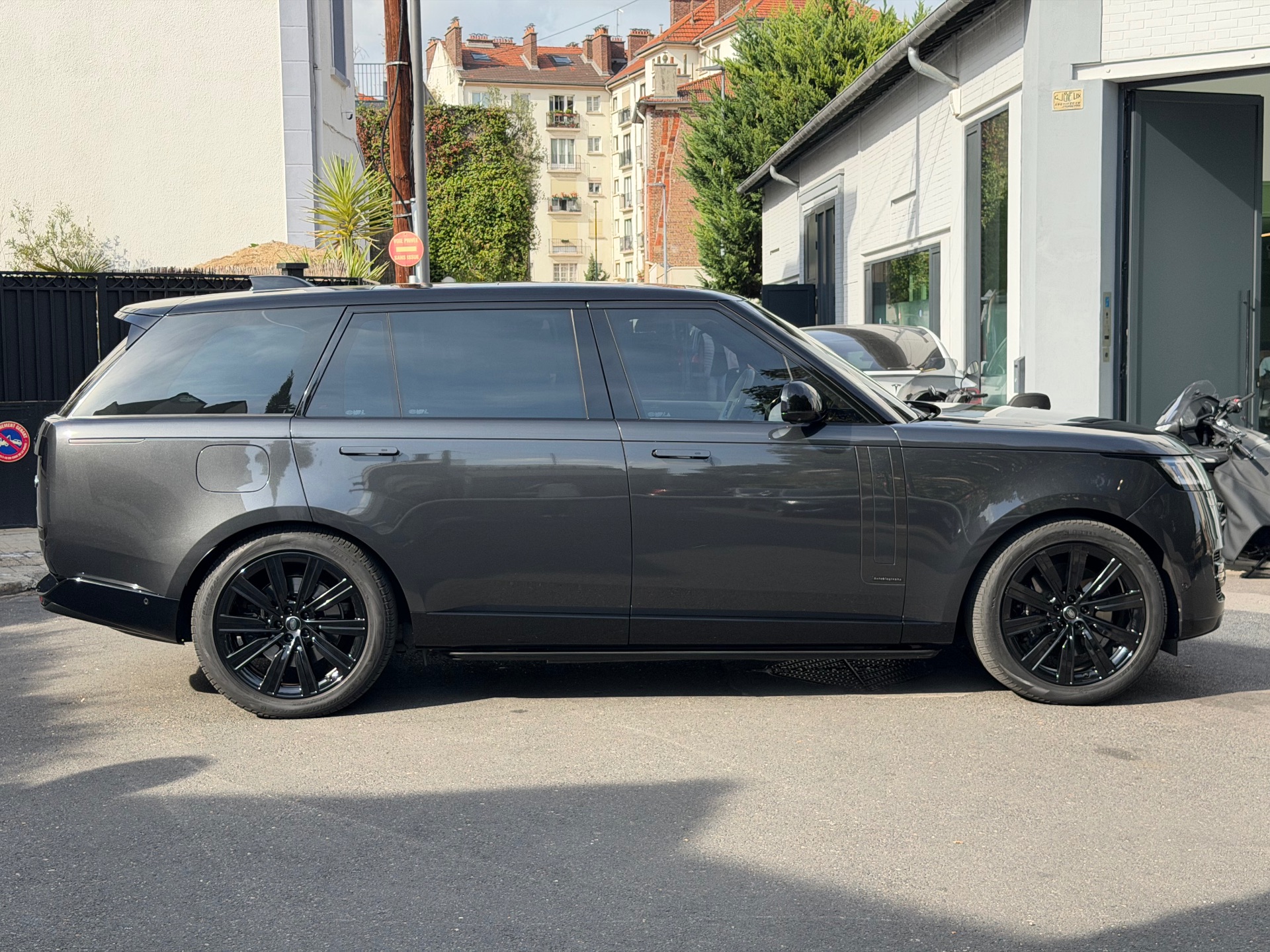 LAND ROVER RANGE ROVER