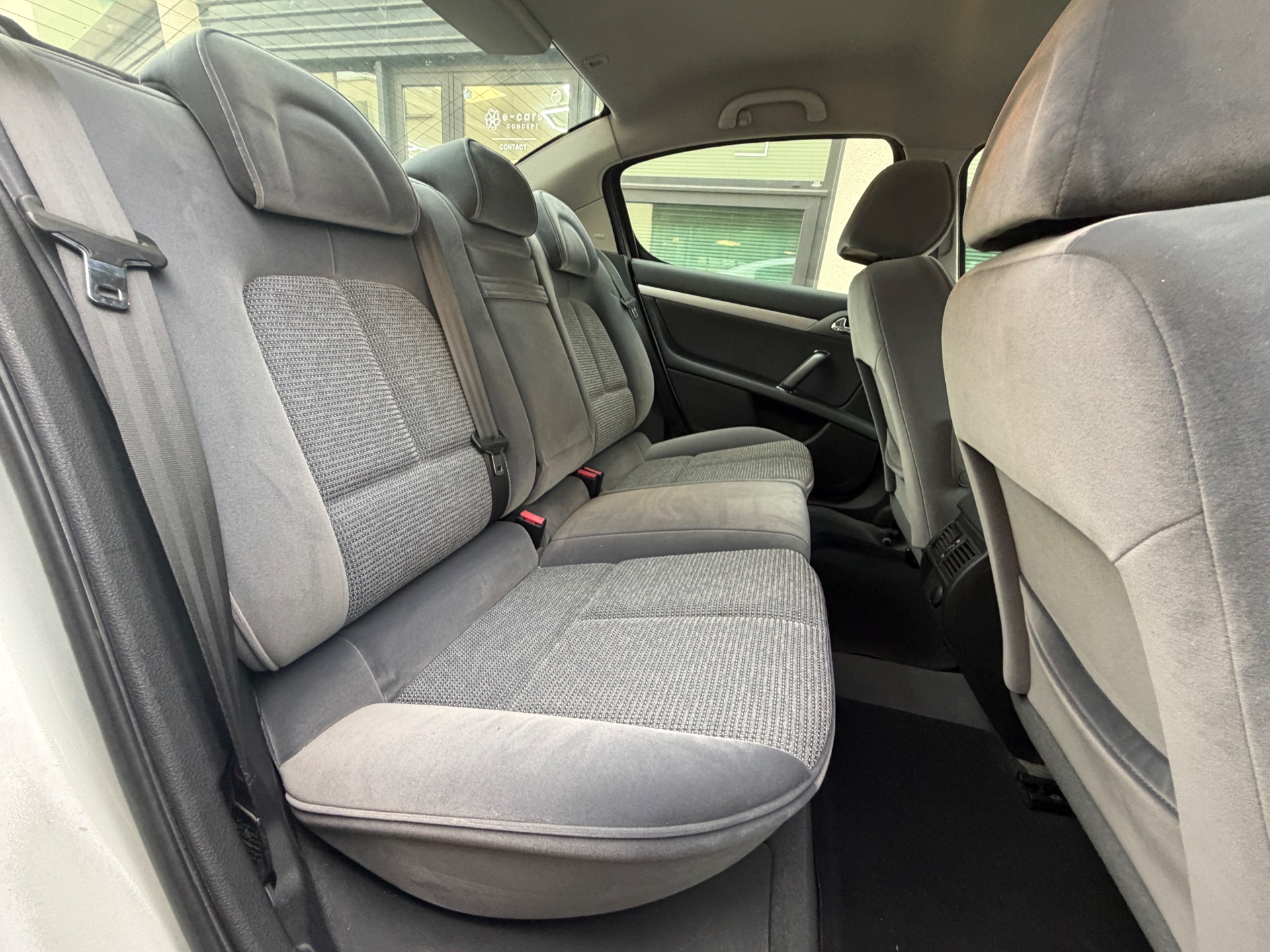Peugeot 407 1.6 HDI 110ch “Confort Pack”