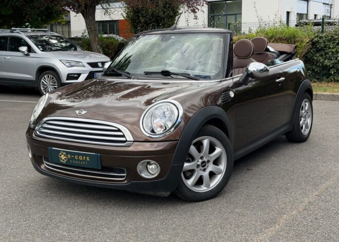 Mini Mini 2 Cabriolet Cooper 1.6 i 16V 120 cv 120ch CHILI