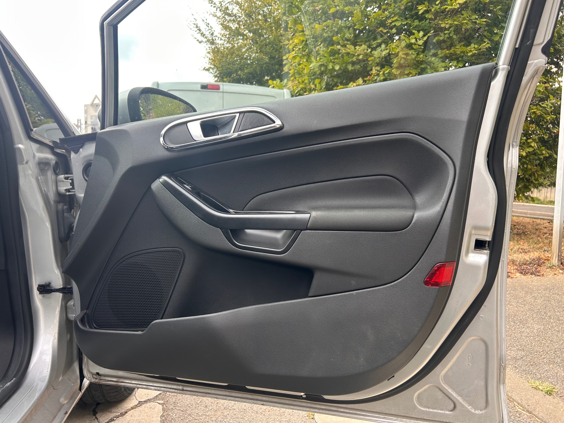 Ford Fiesta 1.0 sci 80ch titanium