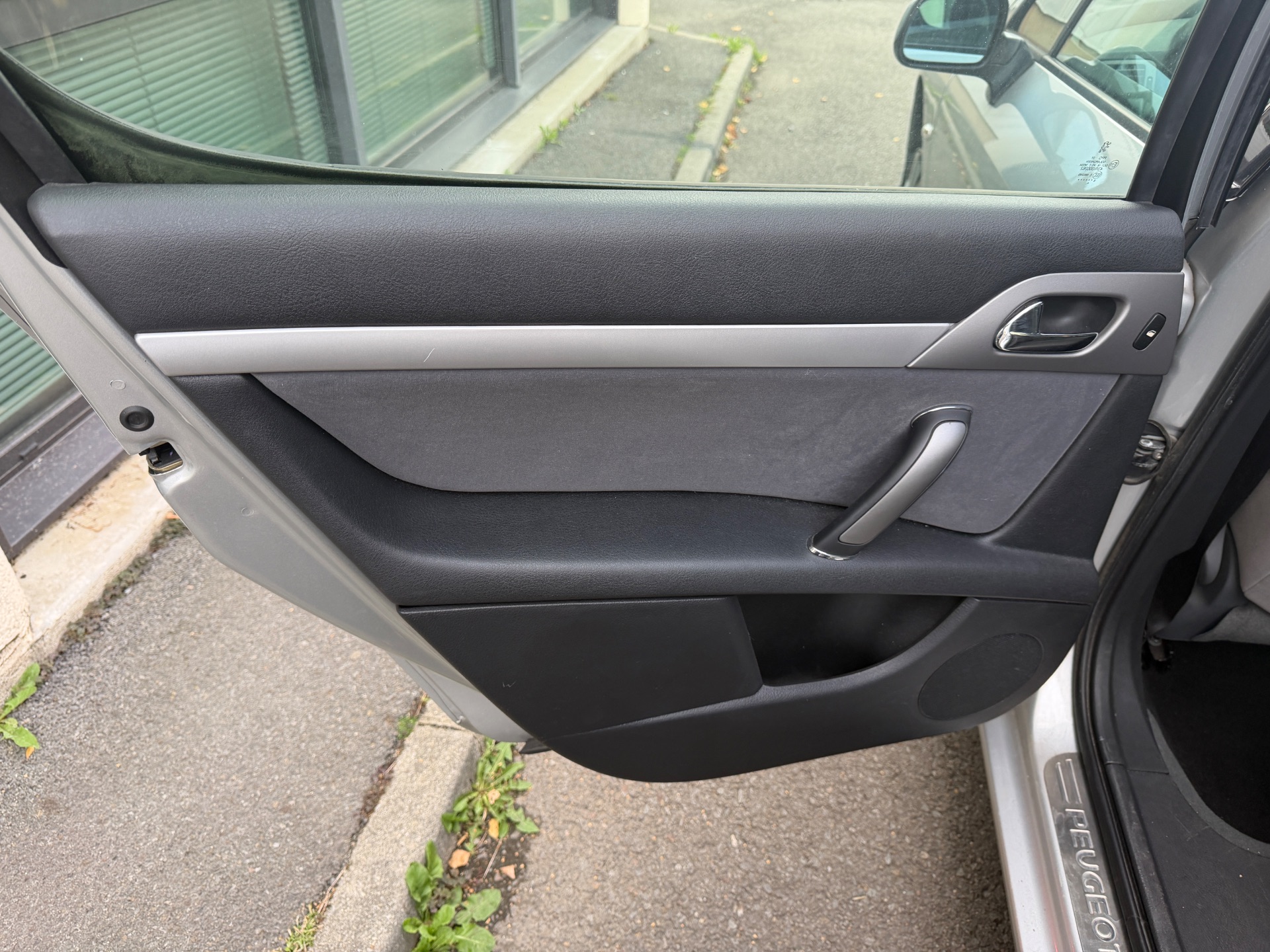 Peugeot 407 1.6 HDI 110ch “Confort Pack”
