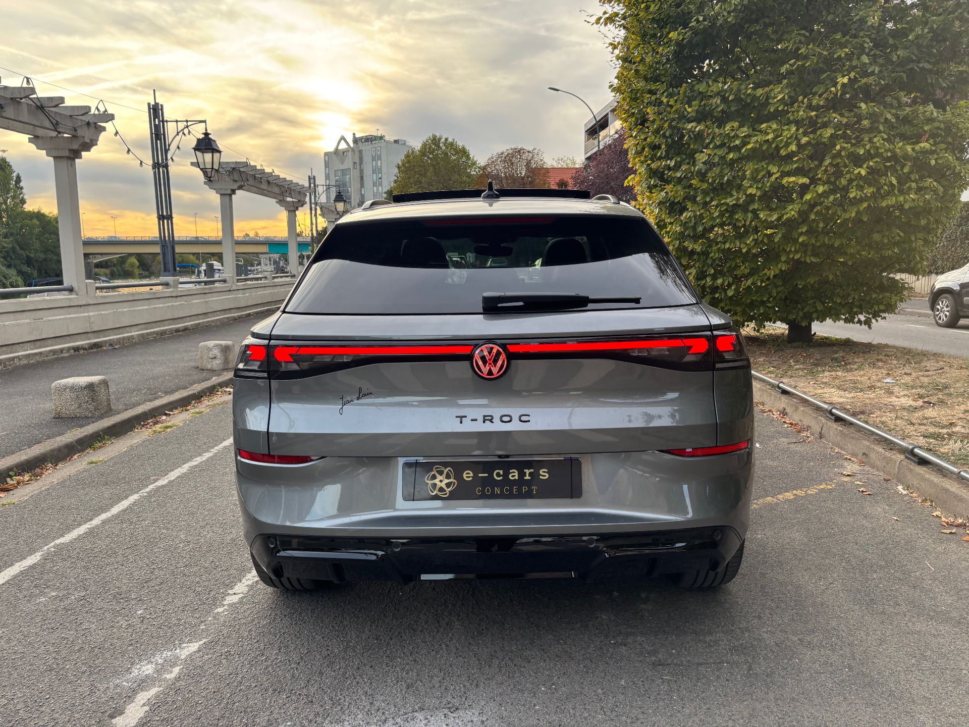 Volkswagen T-Roc 1.5 e-tsi 150ch R-line