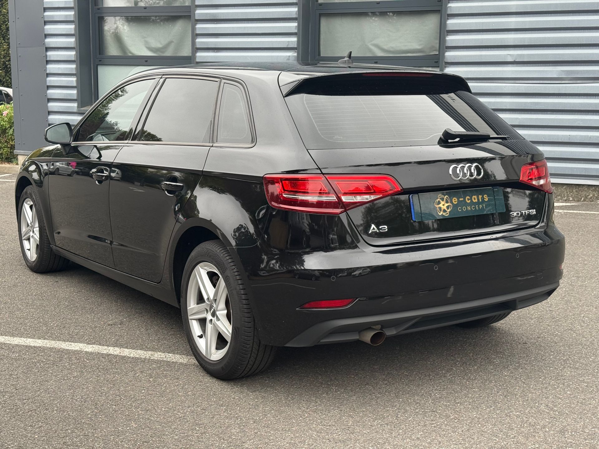 Audi A3 30TFSI 116ch Business line