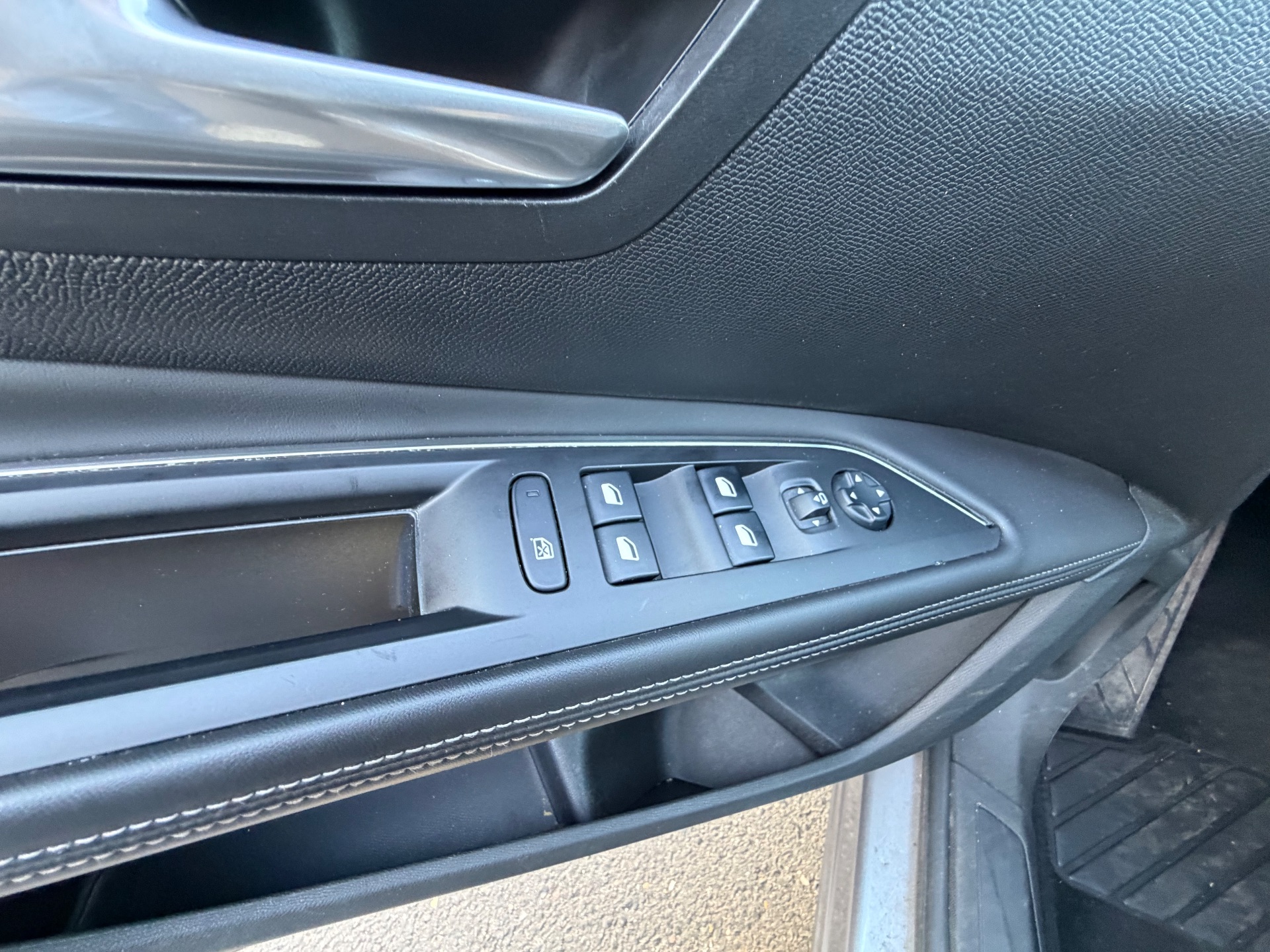 Peugeot 5008 1.6Bluehdi 120ch Allure