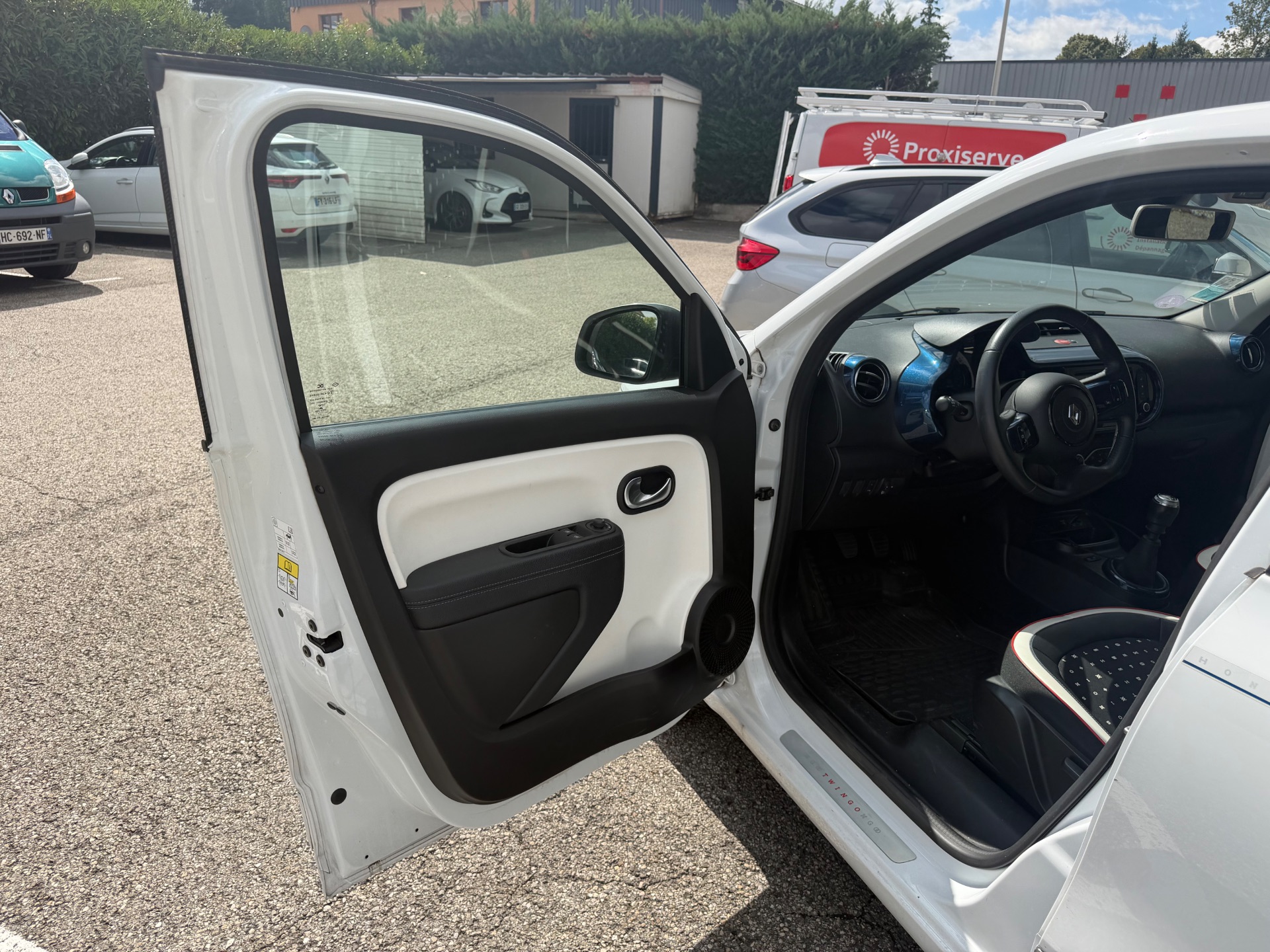 Renault Twingo 0.9 TCE 95ch SIGNATURE