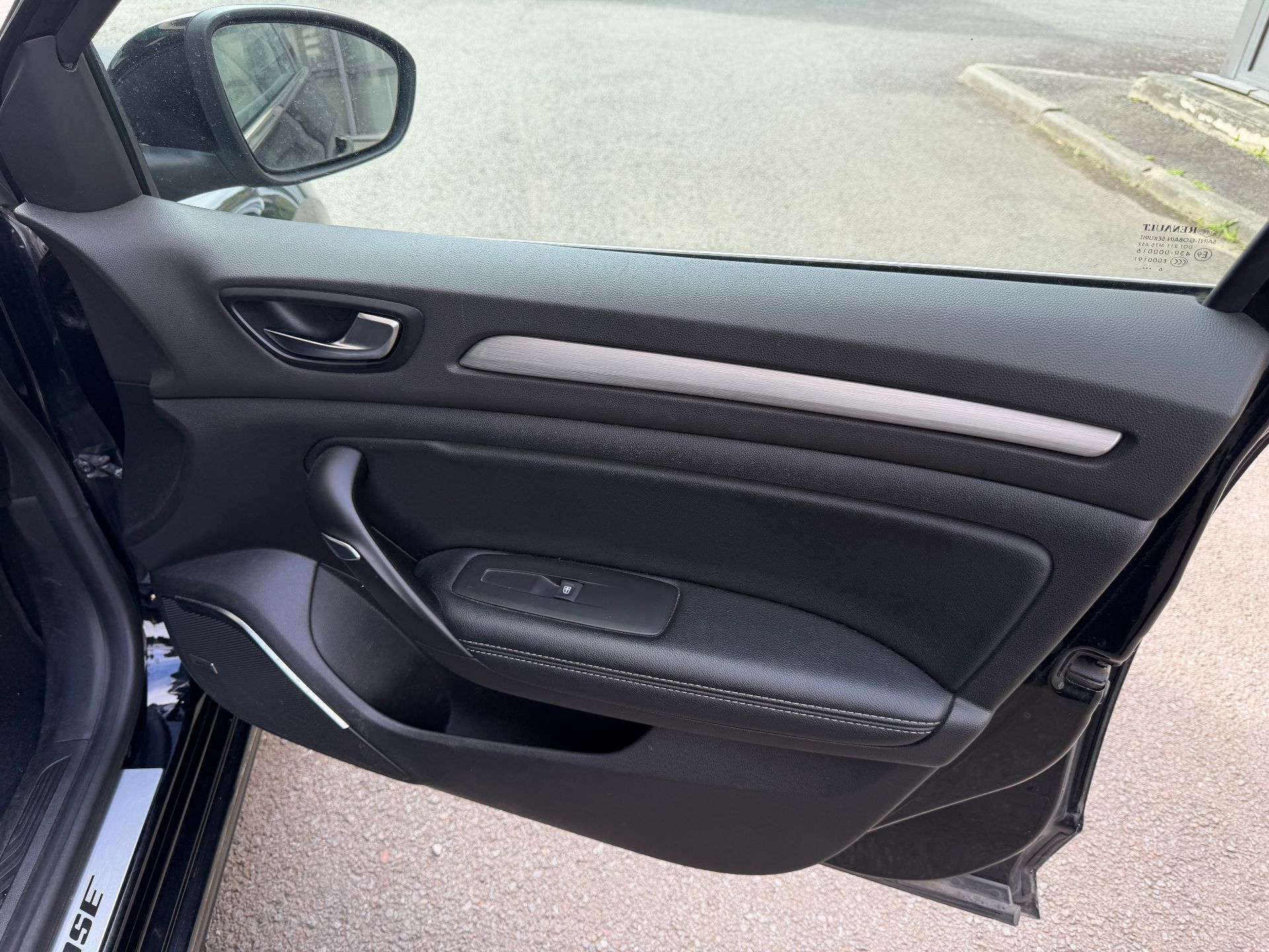 Renault Mégane “Intense Bose” – 8 490 € (Max 6890€)