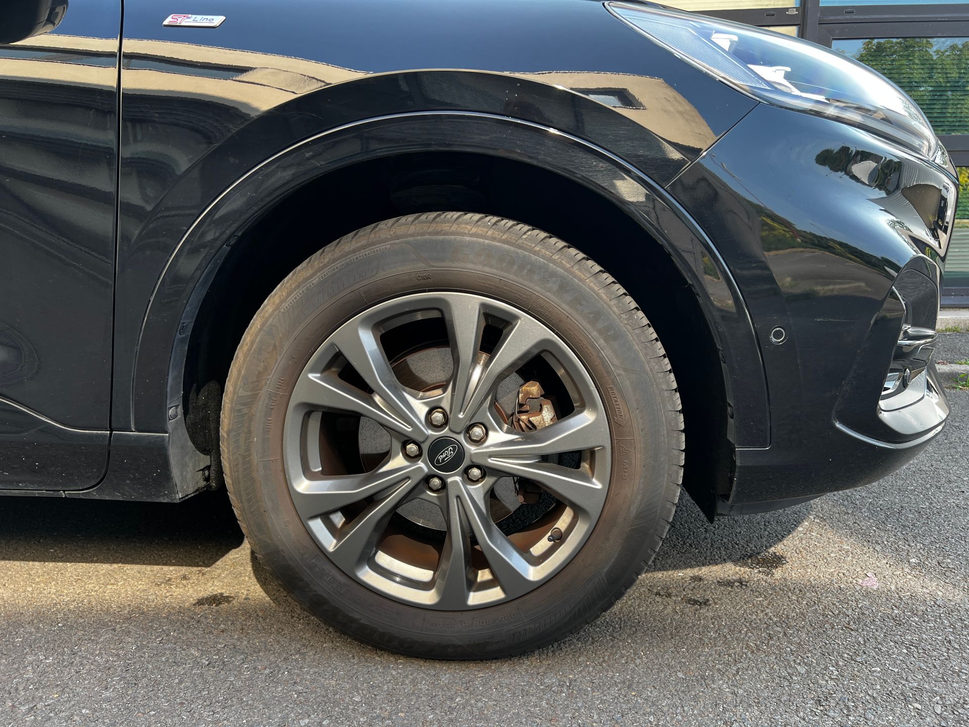 Ford Kuga 2.5 DURATEC HYBRID ST-LINE