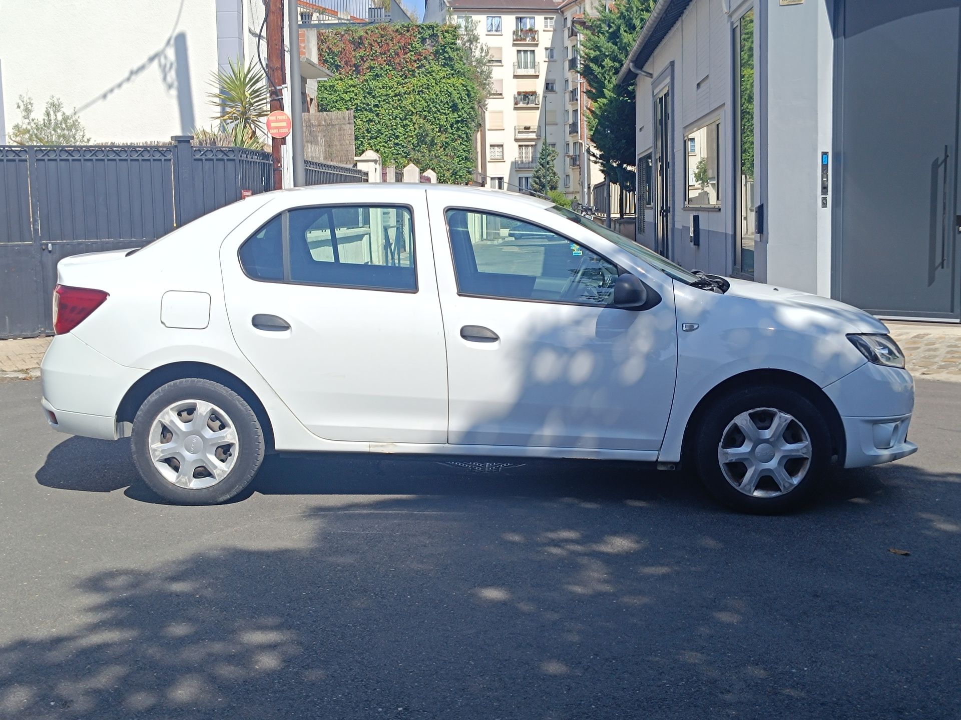 Dacia Logan 1.2i 75ch