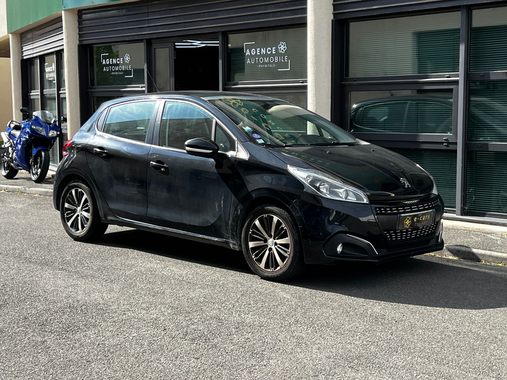 Peugeot 208 1.2 pure tech 82ch Allure