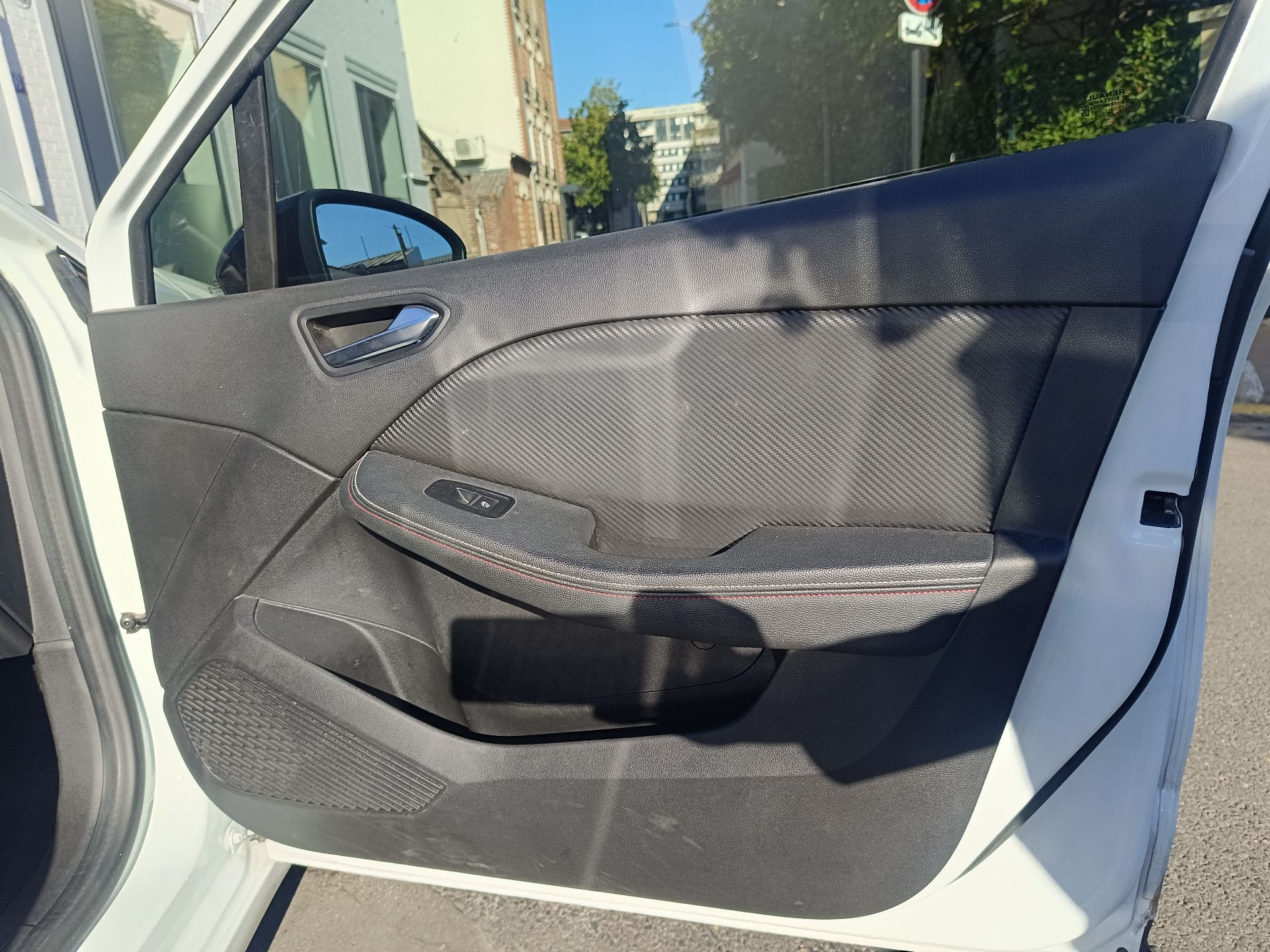RENAULT CLIO 1.3 TCE 140ch rs line