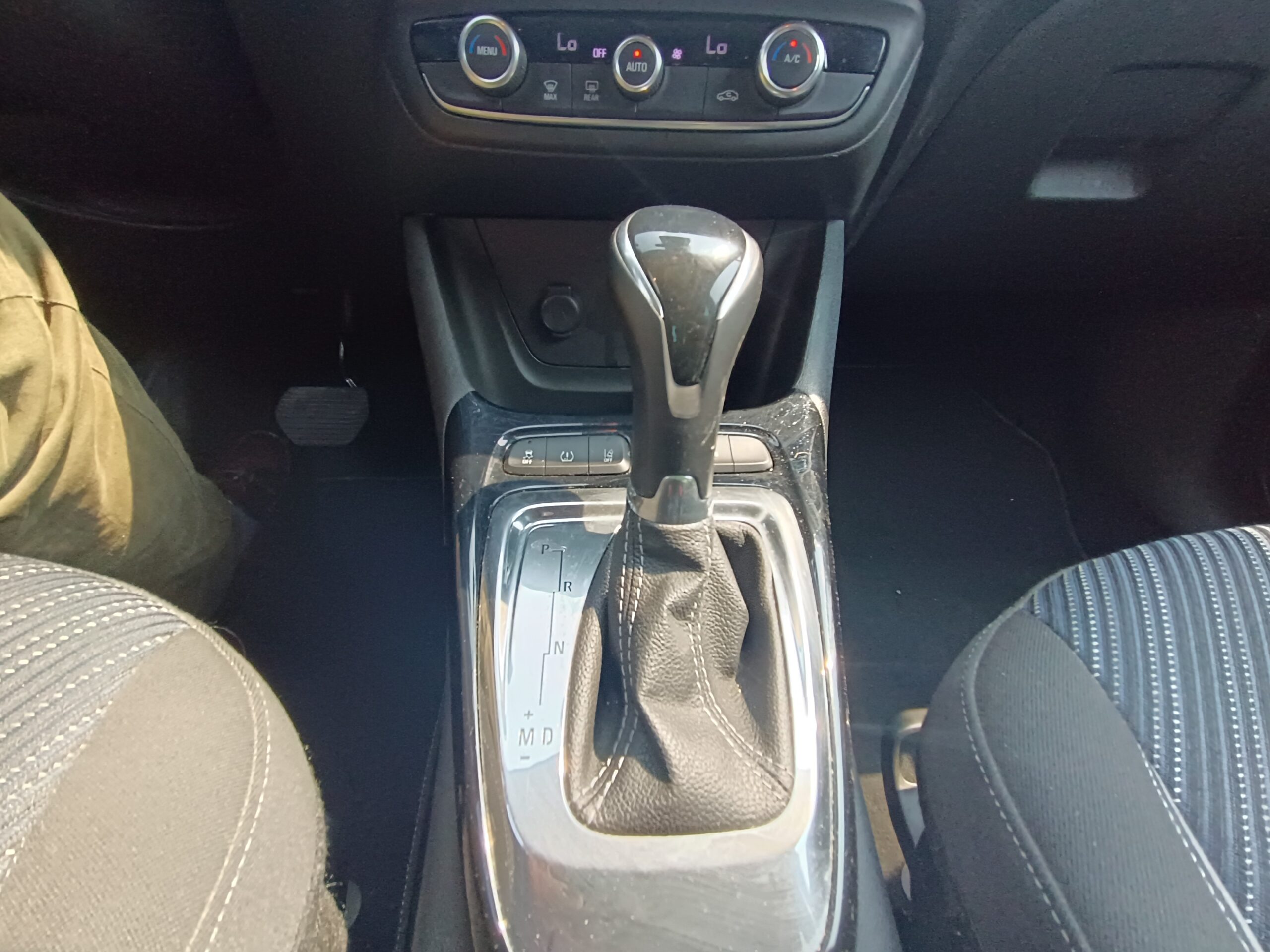 Opel crossland X 12 Turbo 110 cv boîte auto
