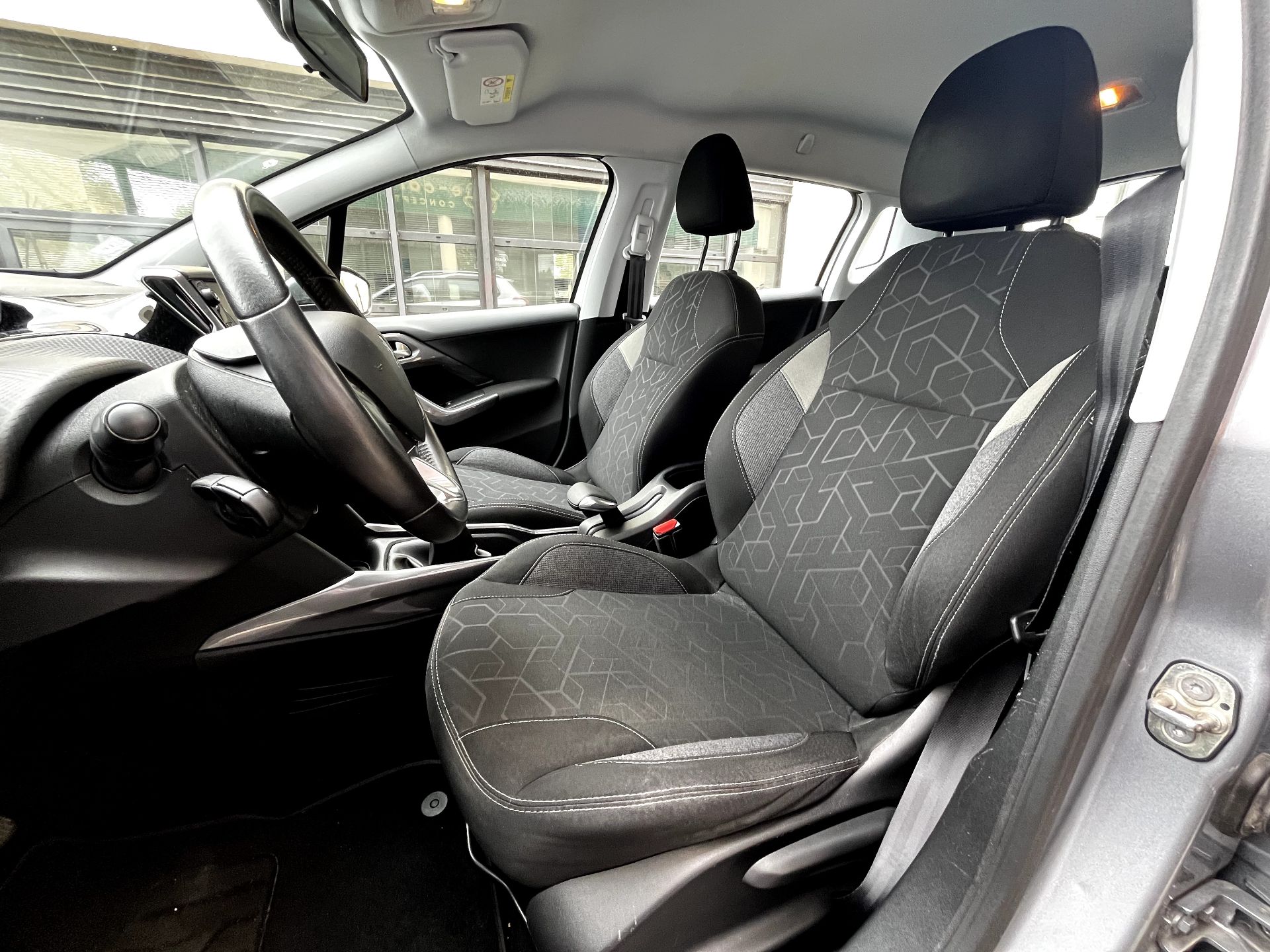 Peugeot 2008 1.6 BLUEHDI 75ch ACTIVE