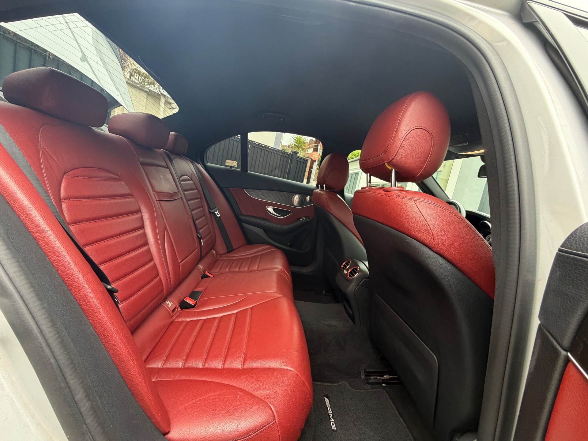 Mercedes-Benz Classe C 3.0 V6 biturbo 367ch 43 AMG