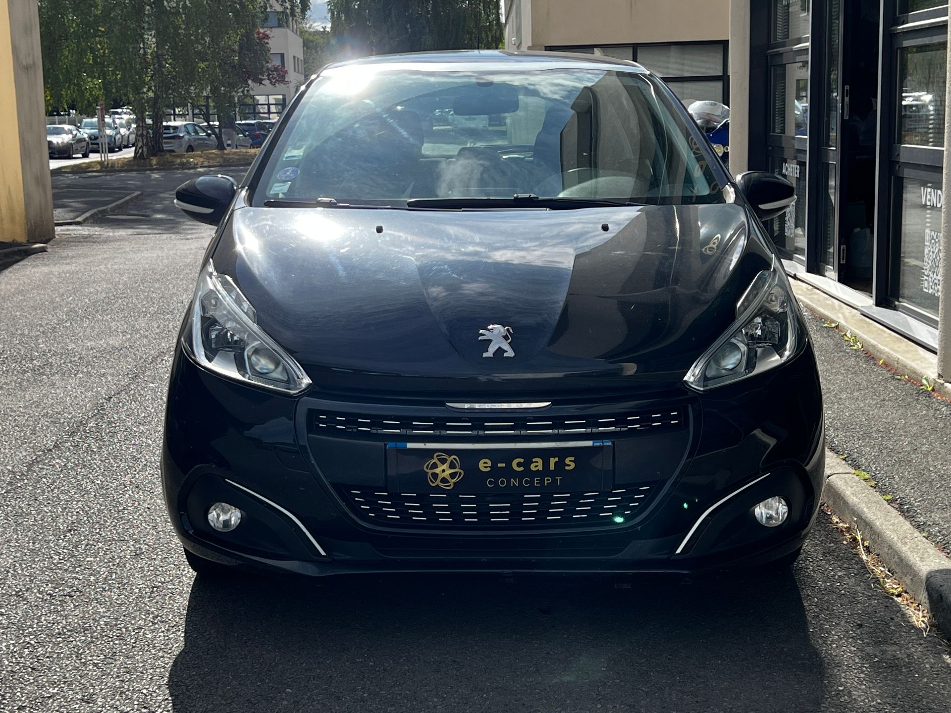 Peugeot 208 1.2 pure tech 82ch Allure