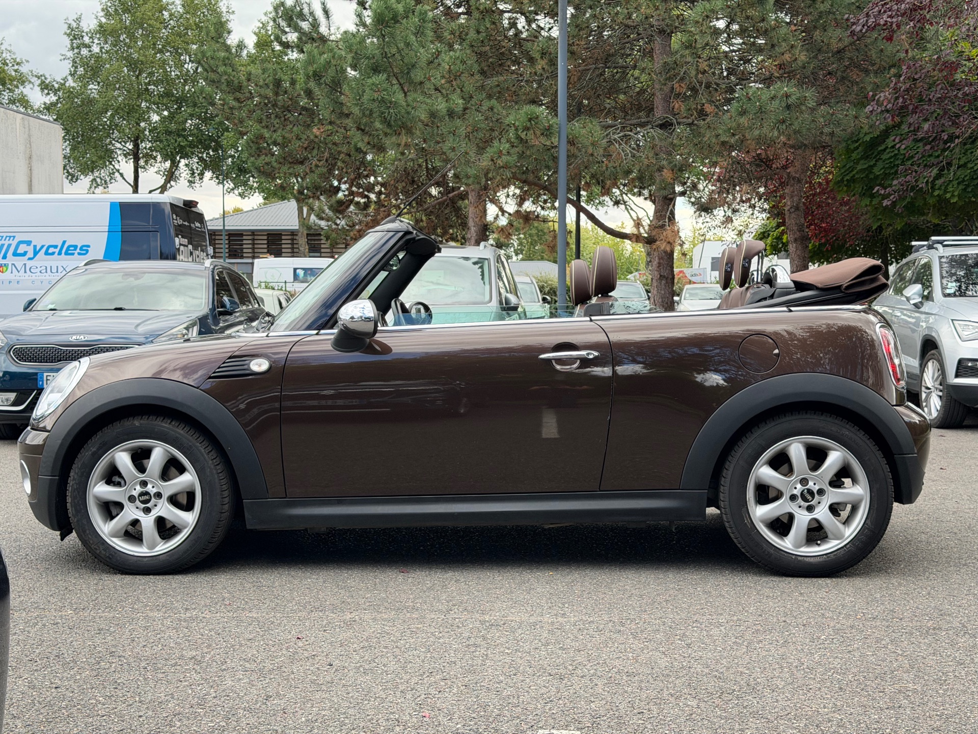 Mini Mini 2 Cabriolet Cooper 1.6 i 16V 120 cv 120ch CHILI