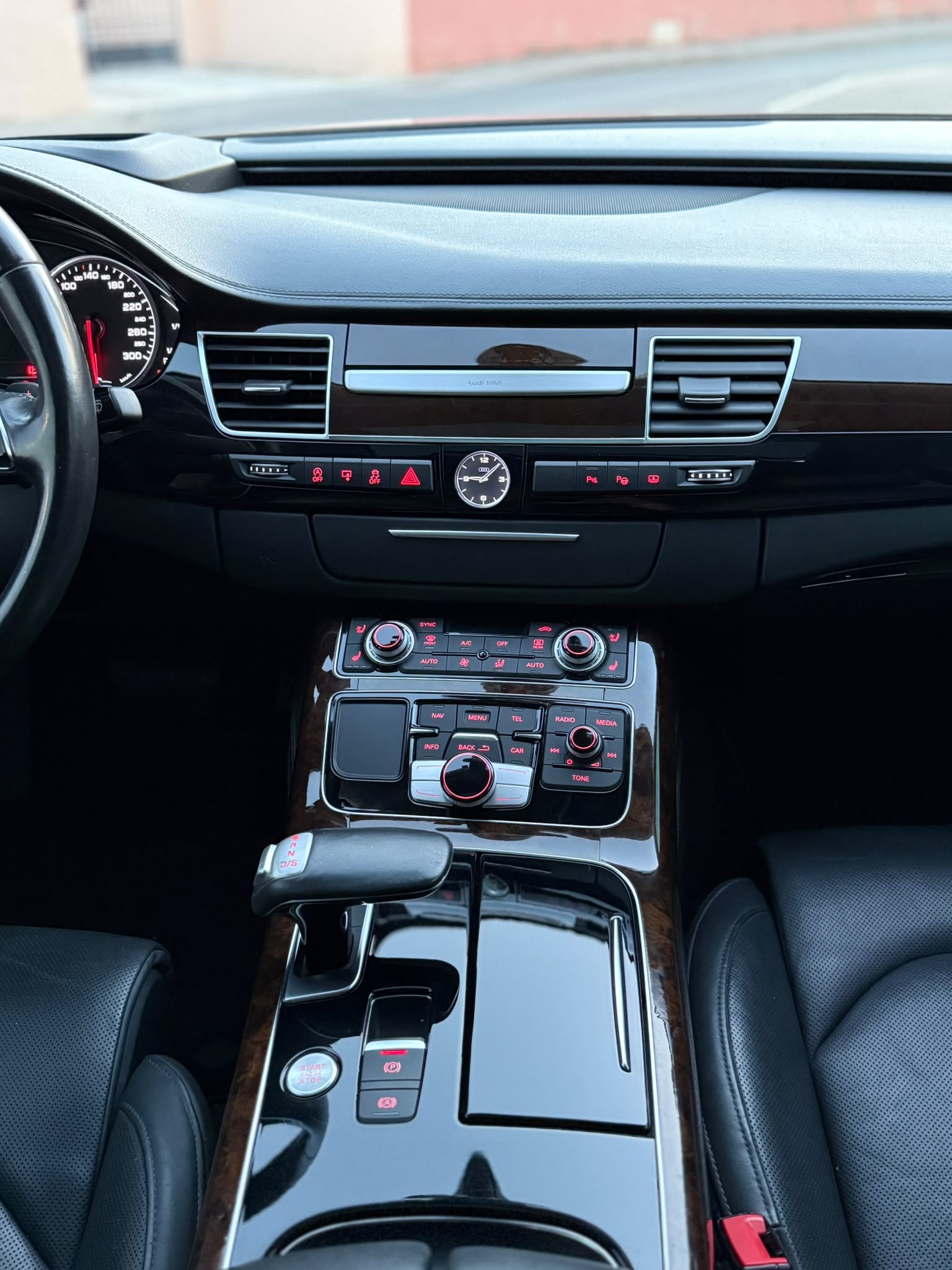 Audi A8 V6 3.0 TDI QUATTRO 258ch AVUS