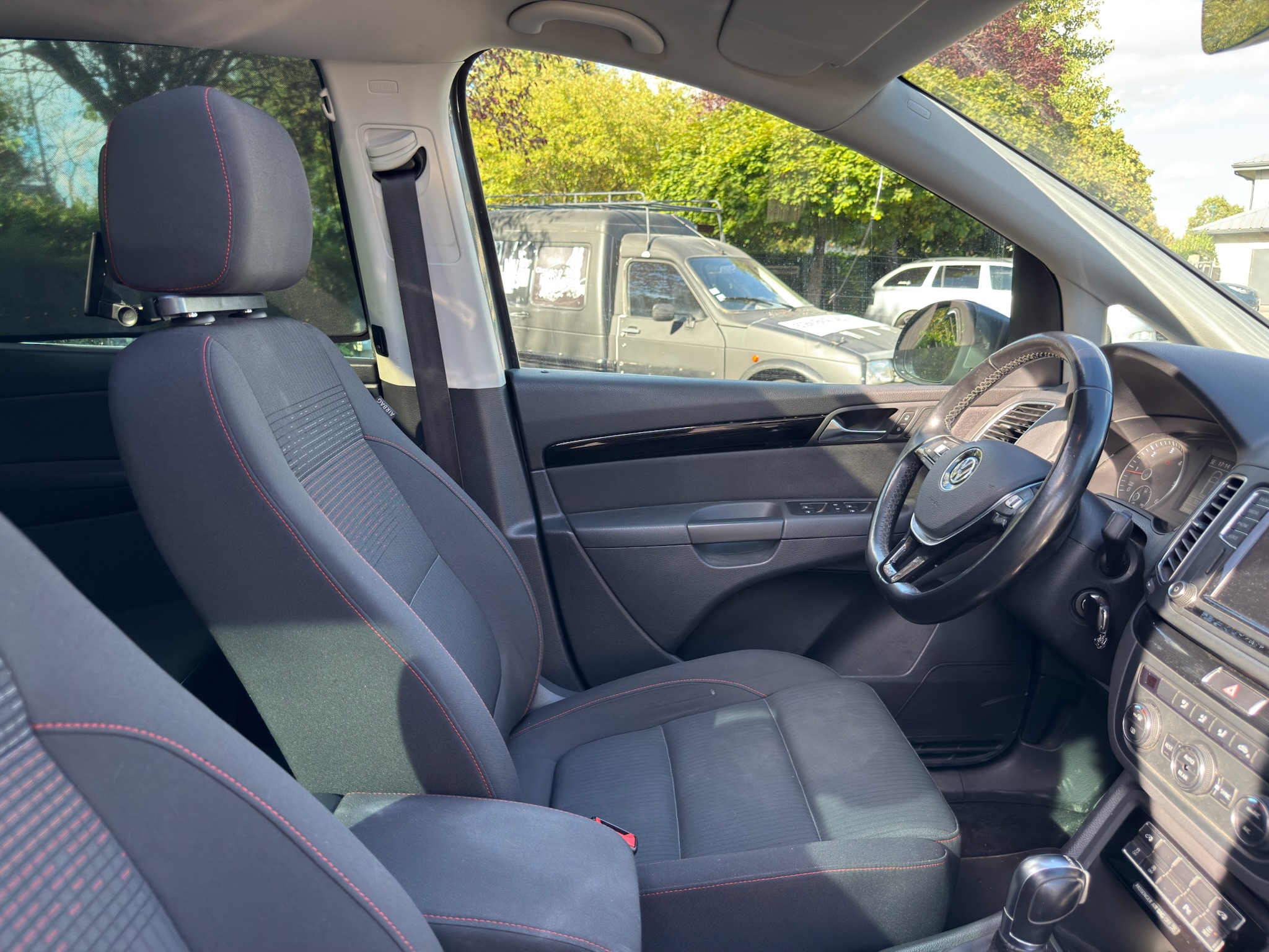 Volkswagen Sharan 2.0 TDI 16V BMT DSG6 150 cv Boîte auto