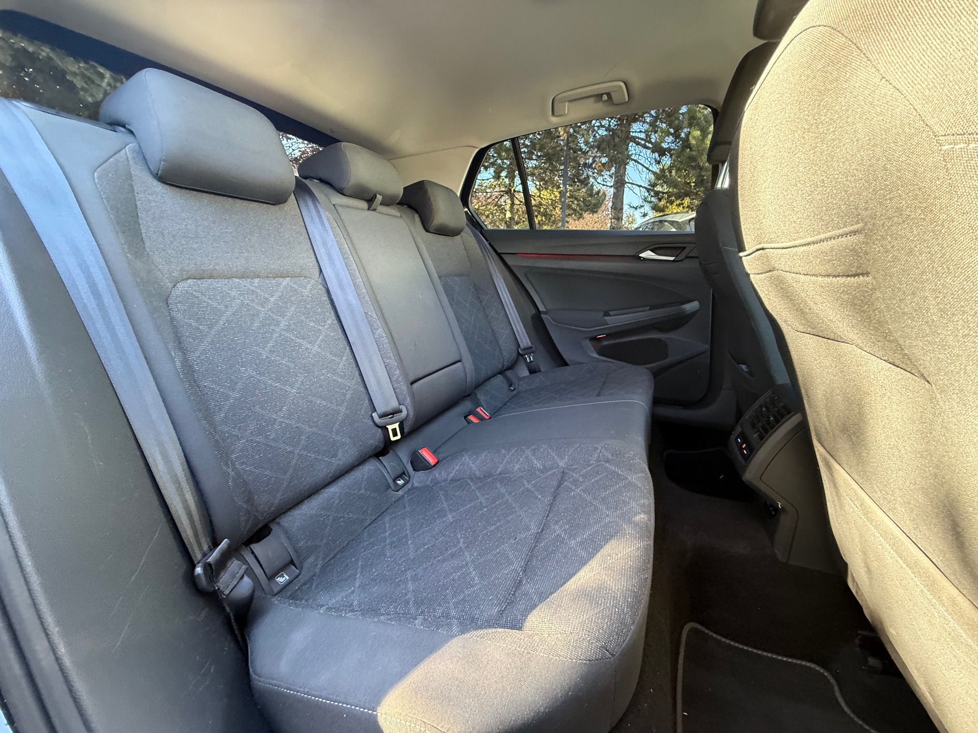 Volkswagen Golf 8 1.5 eTSI DSG7 150 ch 150ch Life Business 1st