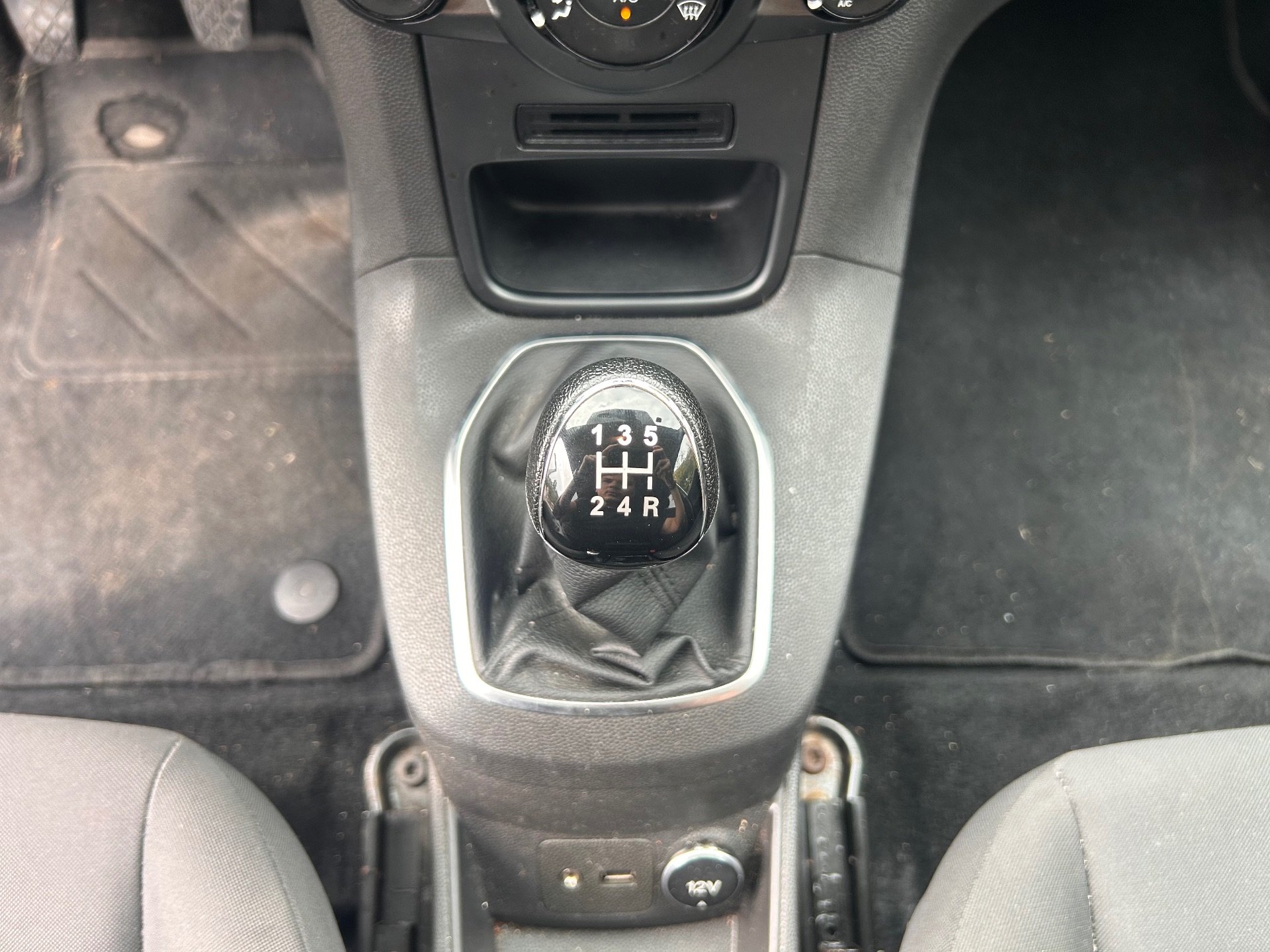 Ford Fiesta 1.0 sci 80ch titanium