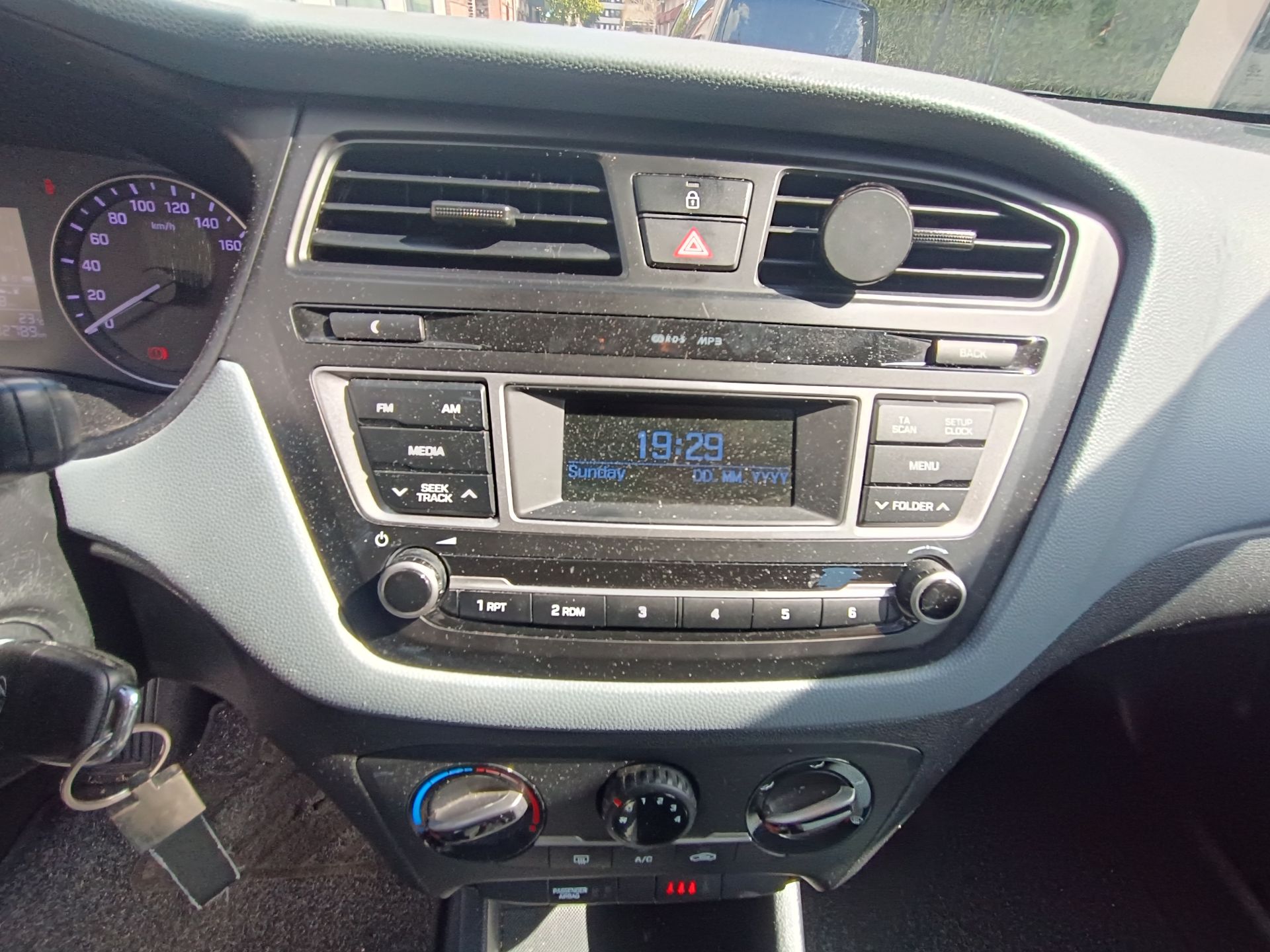 Hyundai i20 1.2 84ch